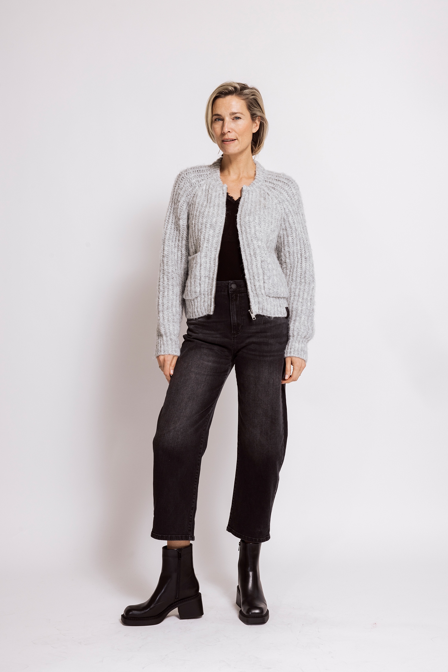 Zhrill Strickjacke »CORINNA« lässiger Look, Regular Fit, mit Reißverschluss, mit Rippenstruktur