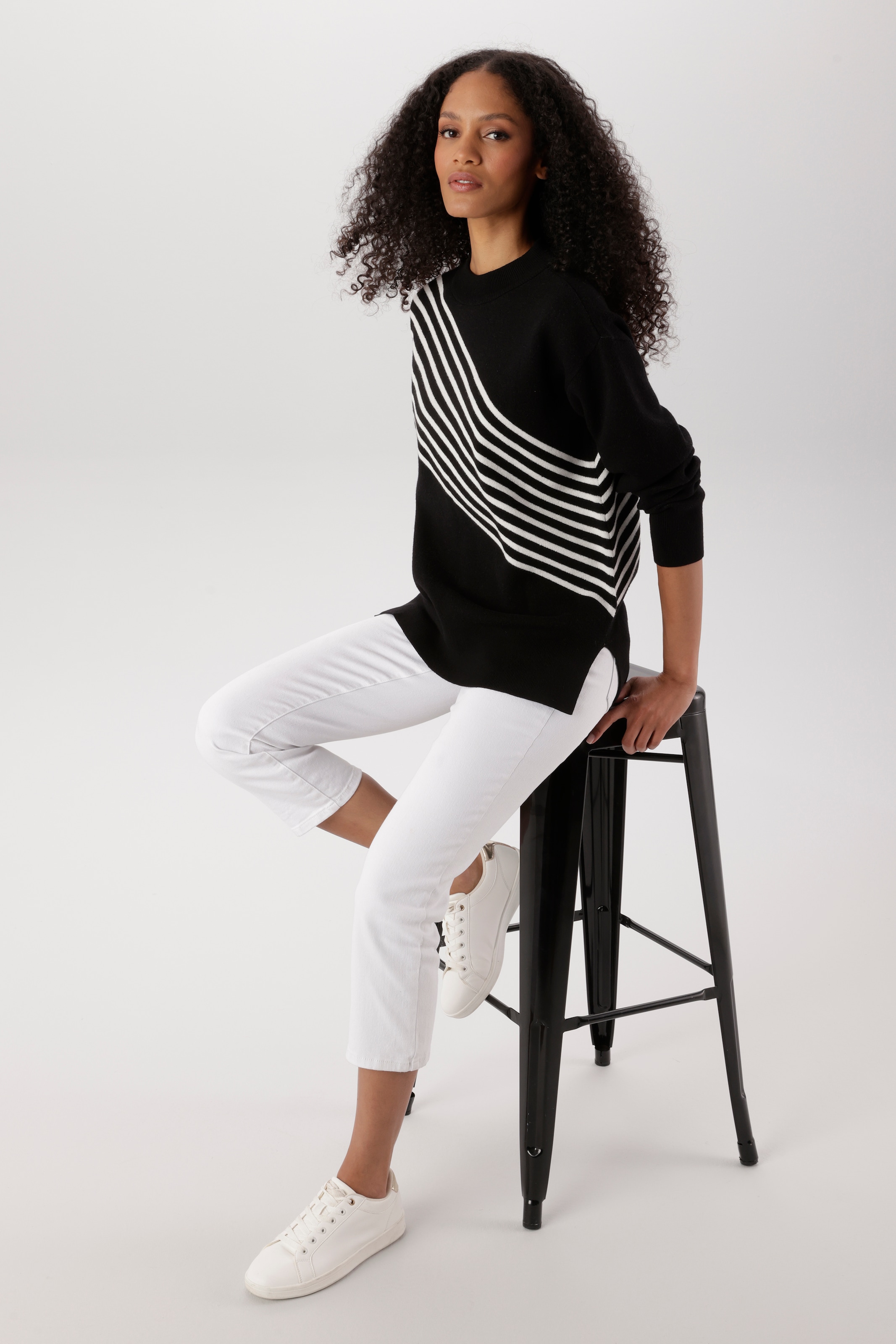 Aniston SELECTED Strickpullover raffinierter Streifenverlauf vorne und hinten - NEUE KOLLEKTION