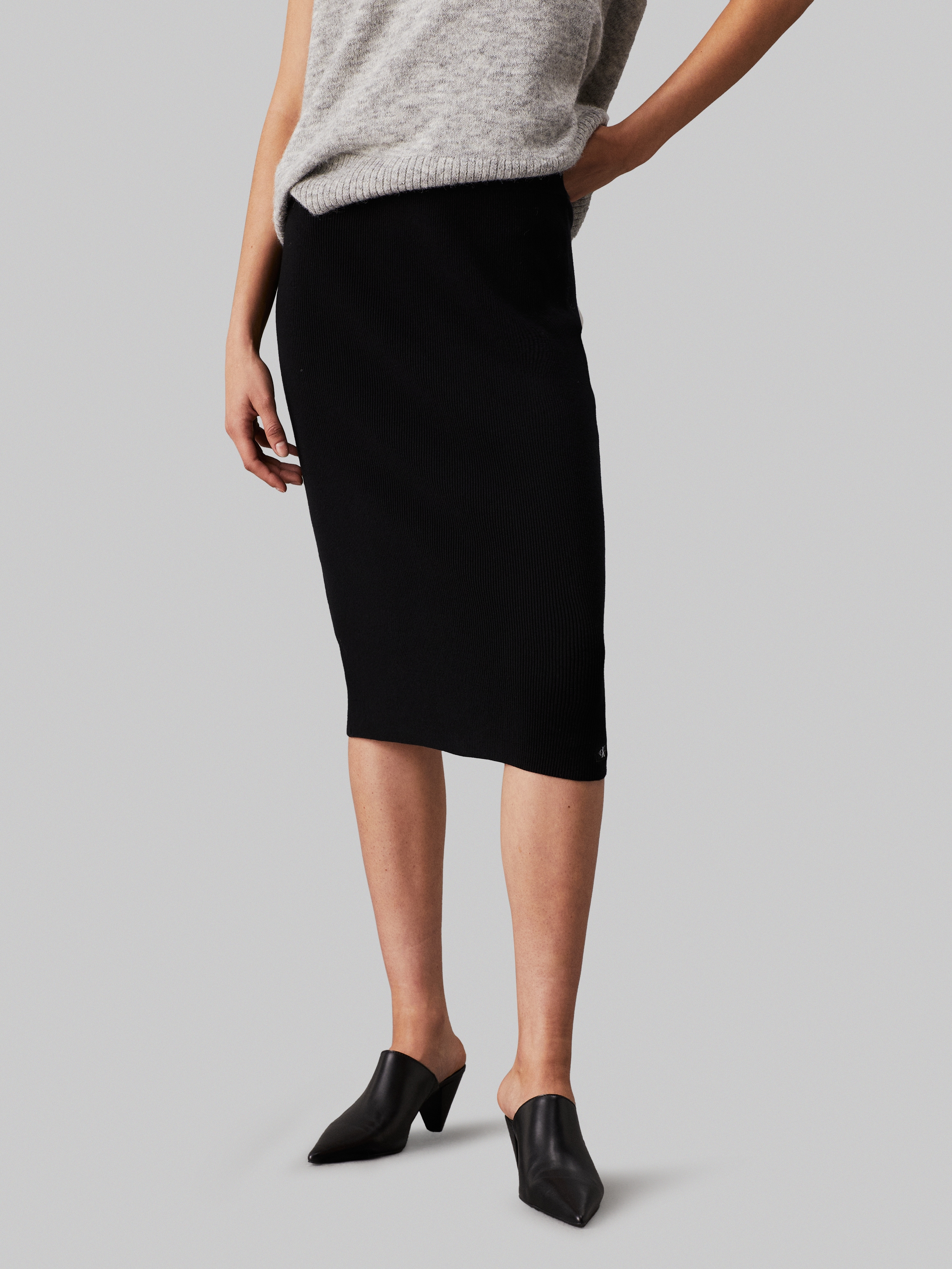 Jerseyrock »WOVEN LABEL SWEATER SKIRT«, mit Logopatch