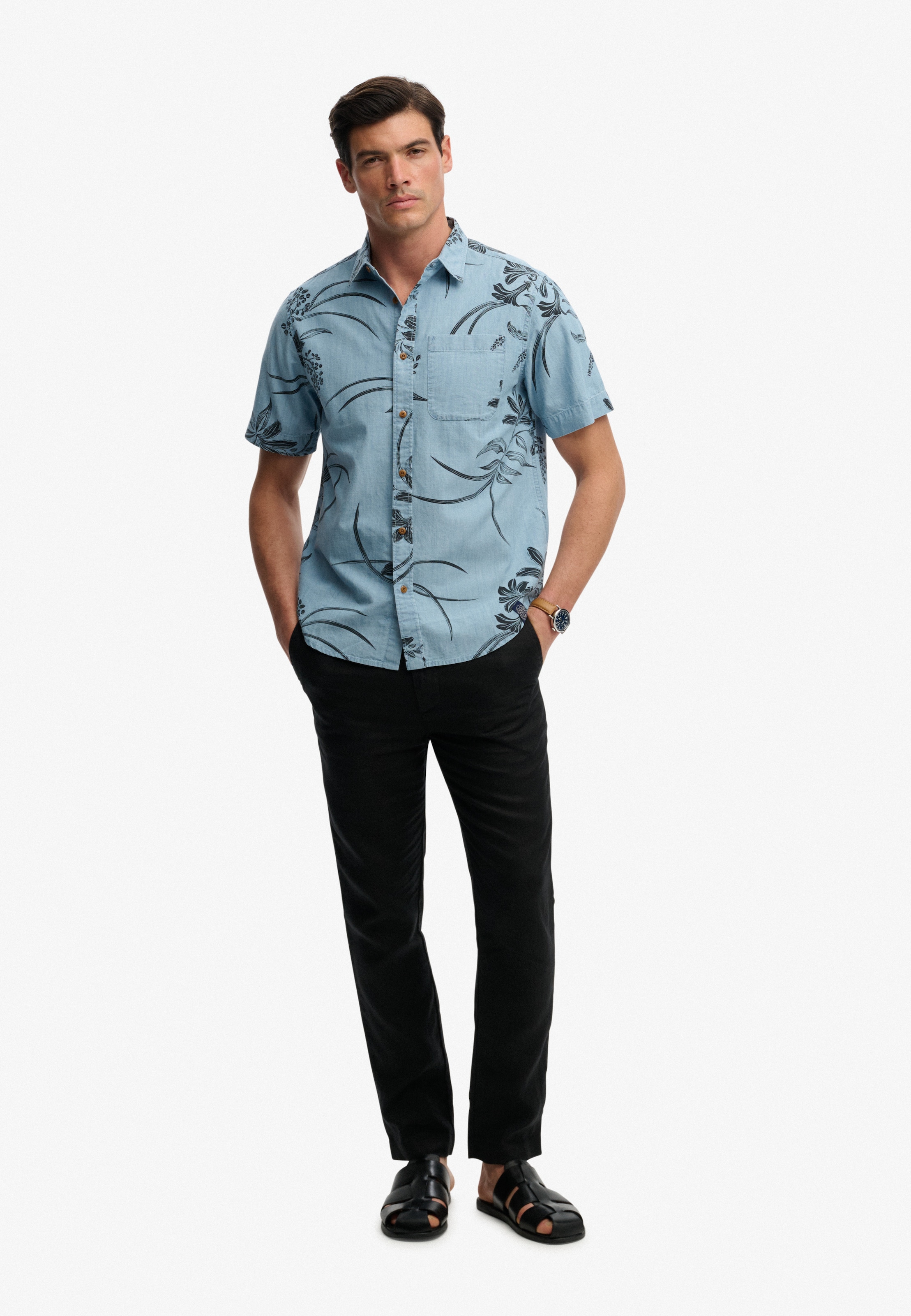 Superdry Kurzarmhemd »VINTAGE LOOM S/S SHIRT« mit sommerlich coolem Hawaii-Blumen-Print