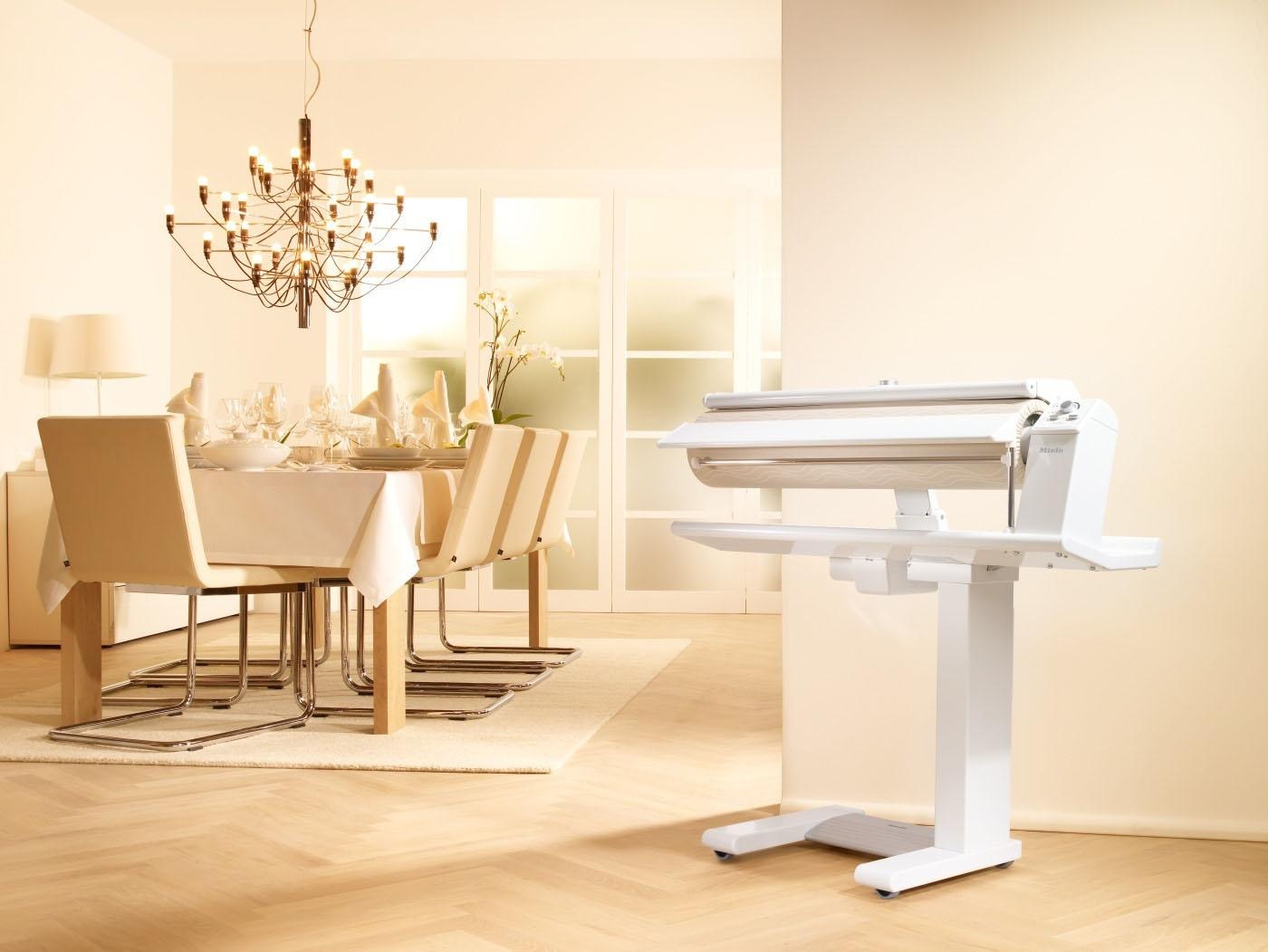 Miele Bügelmaschine »B 995 D« 2550 W Walzenbügler