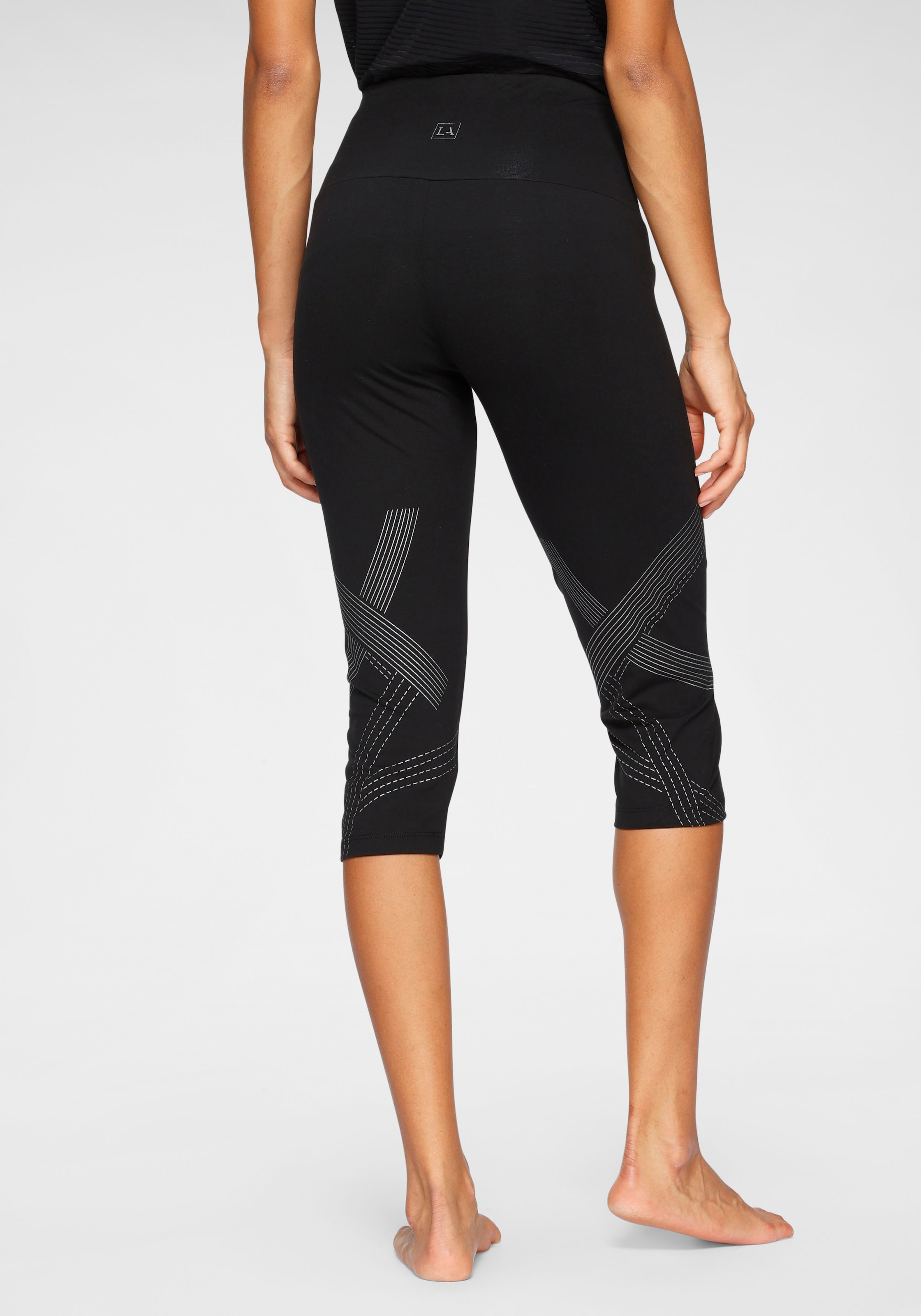 LASCANA ACTIVE Caprileggings, mit optischen Reflektortprint und Handytasche