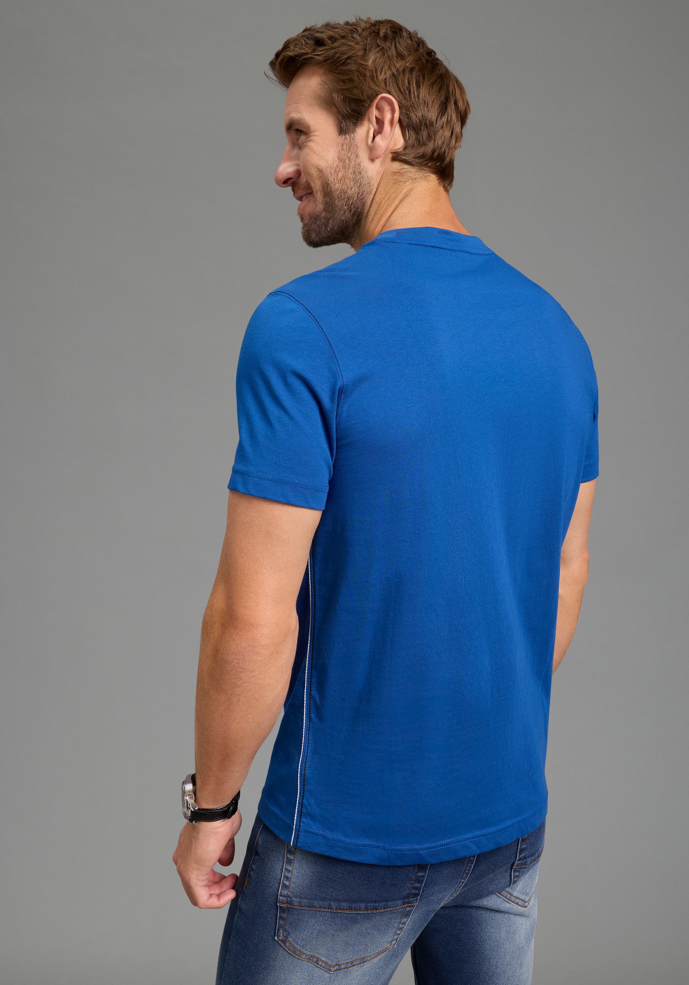 KangaROOS T-Shirt schmale Passform, Halbarm, Rundhalsausschnitt mit Bündchen