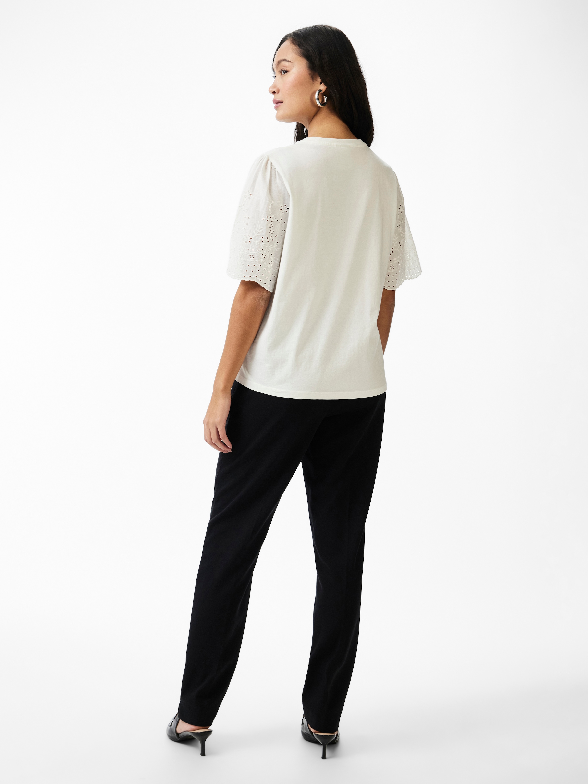 Y.A.S Kurzarmshirt »YASLEX SS TOP W. EMB SLEEVES S. NOOS« mit Lochstickerei