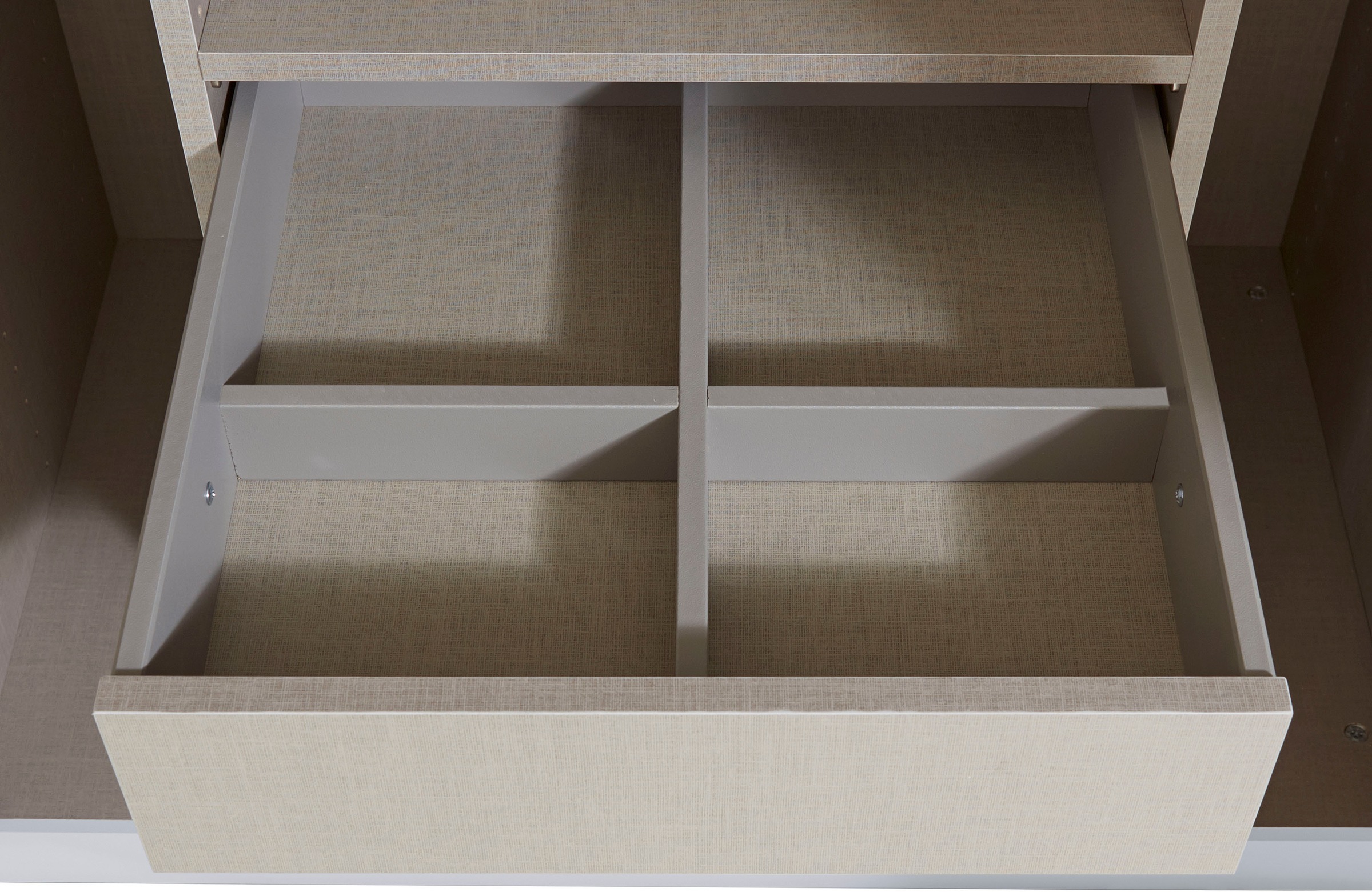 rauch Drehtürenschrank »Kleiderschrank Schrank Garderobe TOPSELLER OTELI inkl. Inneneinteilung«, mit 3 Innenschubladen extra Böden optional mit Spiegel MADE IN GERMANY