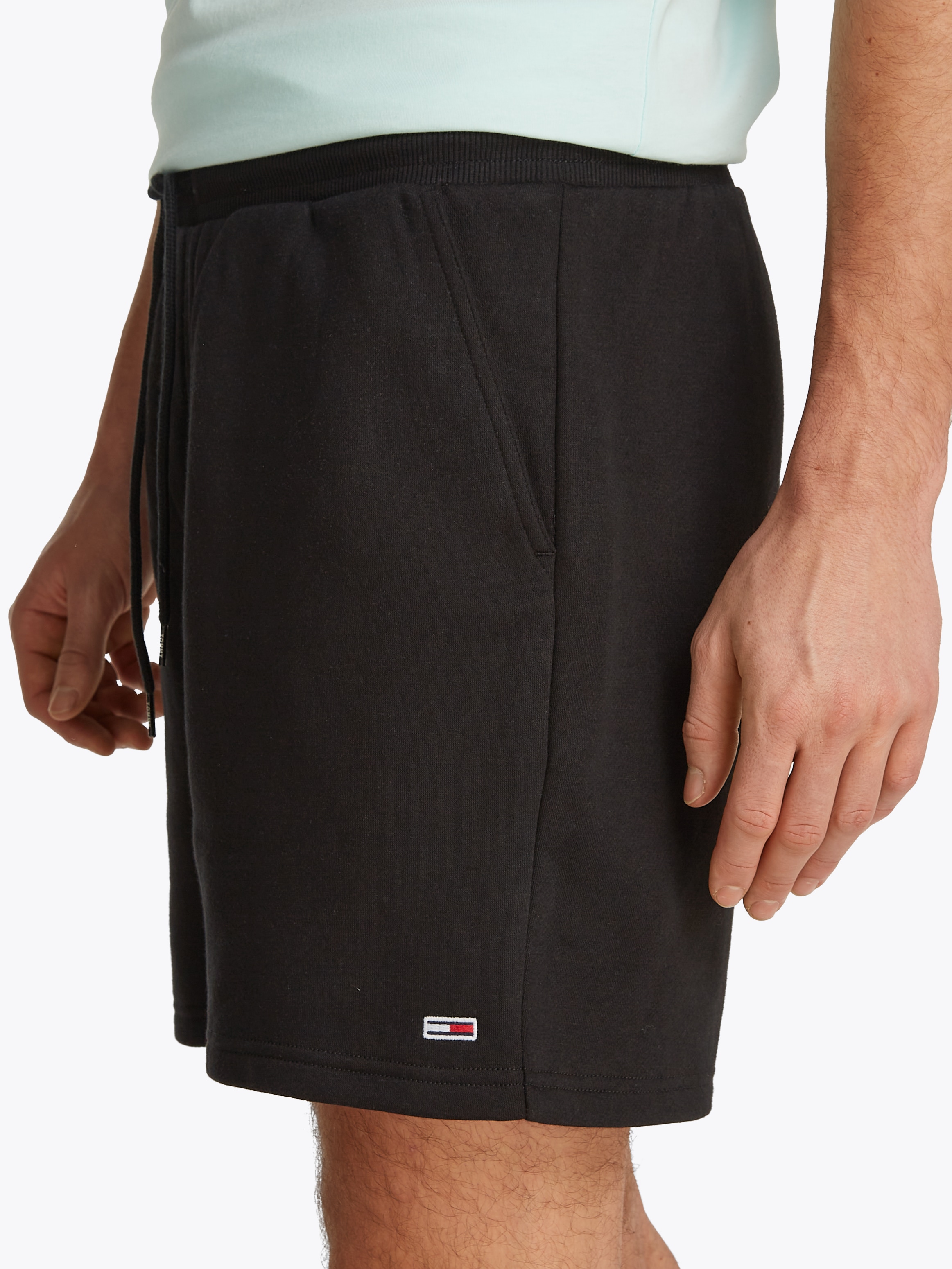 Tommy Jeans Plus Sweatshorts »TJM S FLAG BEACH SHORT EXT«, Mit elastischem Bund