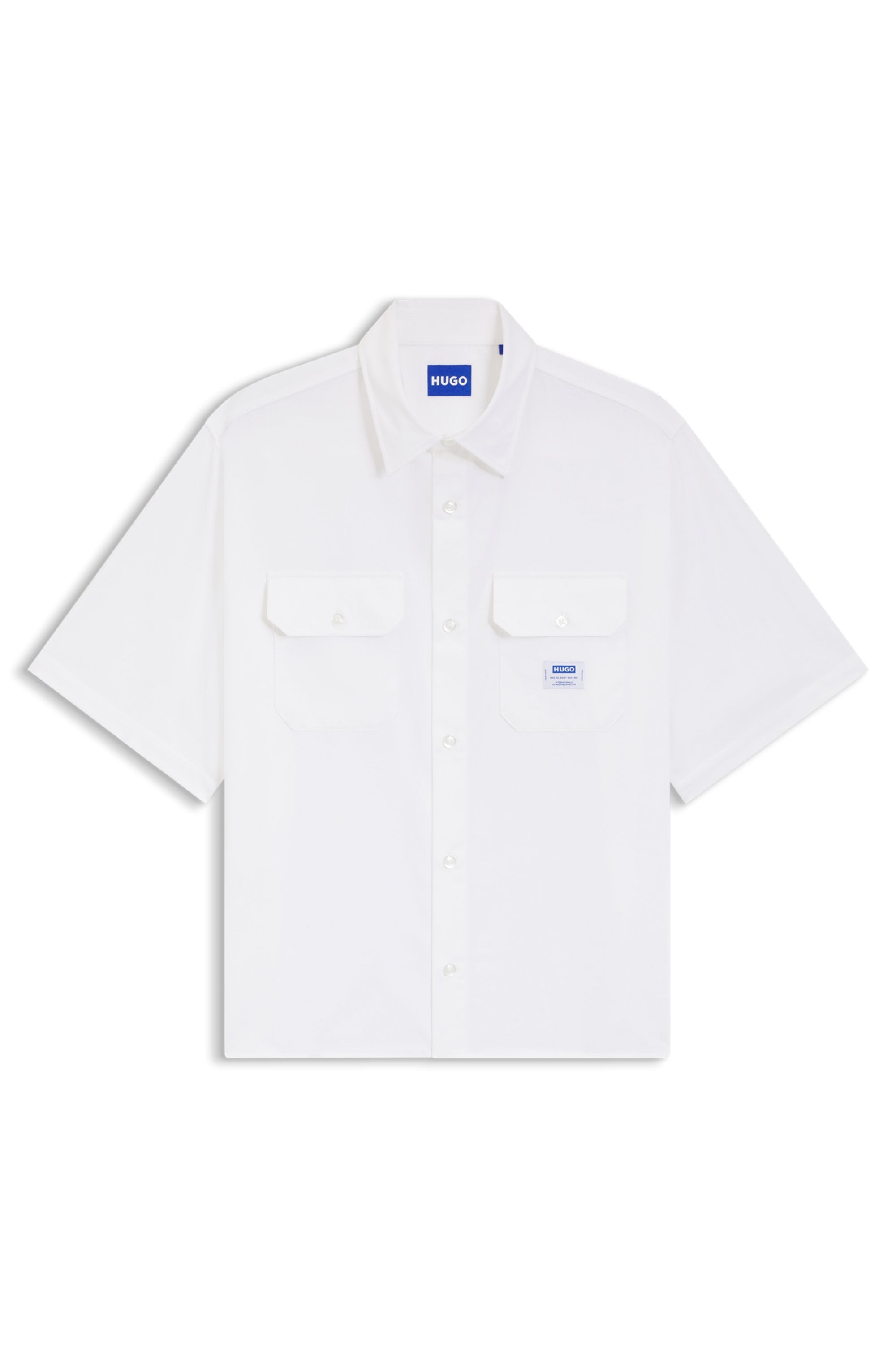 HUGO Blue Kurzarmhemd »Ekyno« mit kontrastfarbenem Logo-Badge auf der Brust