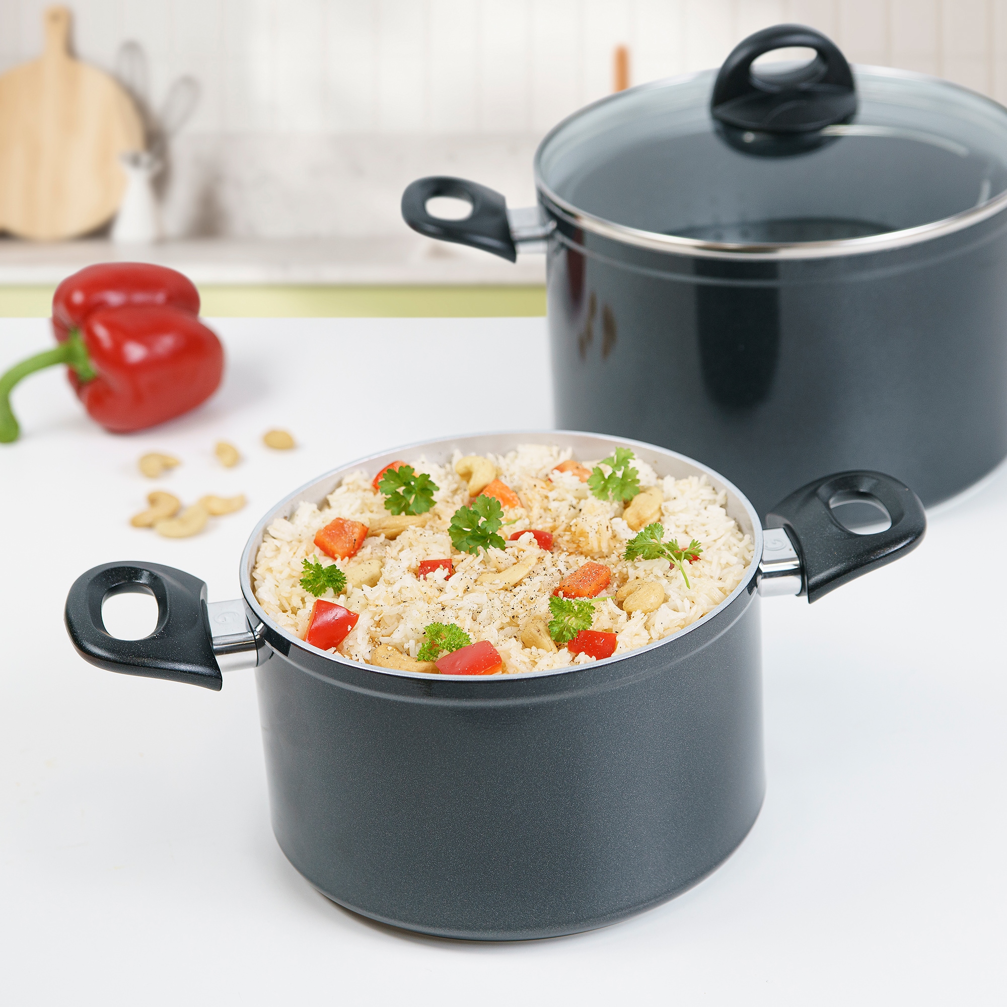 Genius Topf-Set »Cerafit Magic Pot inkl. Wein- und Flaschenöffner, Set 11-tlg.«, (Set, 11 tlg., Flaschenöffner, Magic Pot, Set 6-tlg., Ø 20+24 cm, Weinöffner), Kochtöpfe mit integriertem Sieb. Flaschen- und Weinöffner