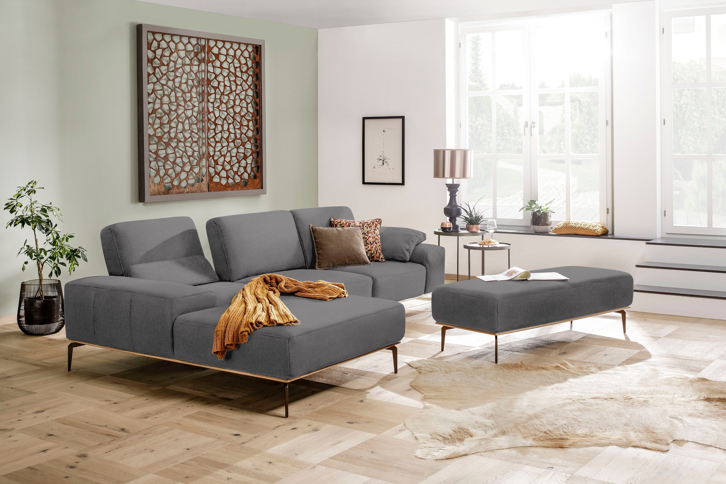 W.SCHILLIG Ecksofa »run, Designsofa mit tollem Sitzkomfort, bequem, L-Form«, mit Holzsockel, Füße in Bronze pulverbeschichtet, Breite 319 cm