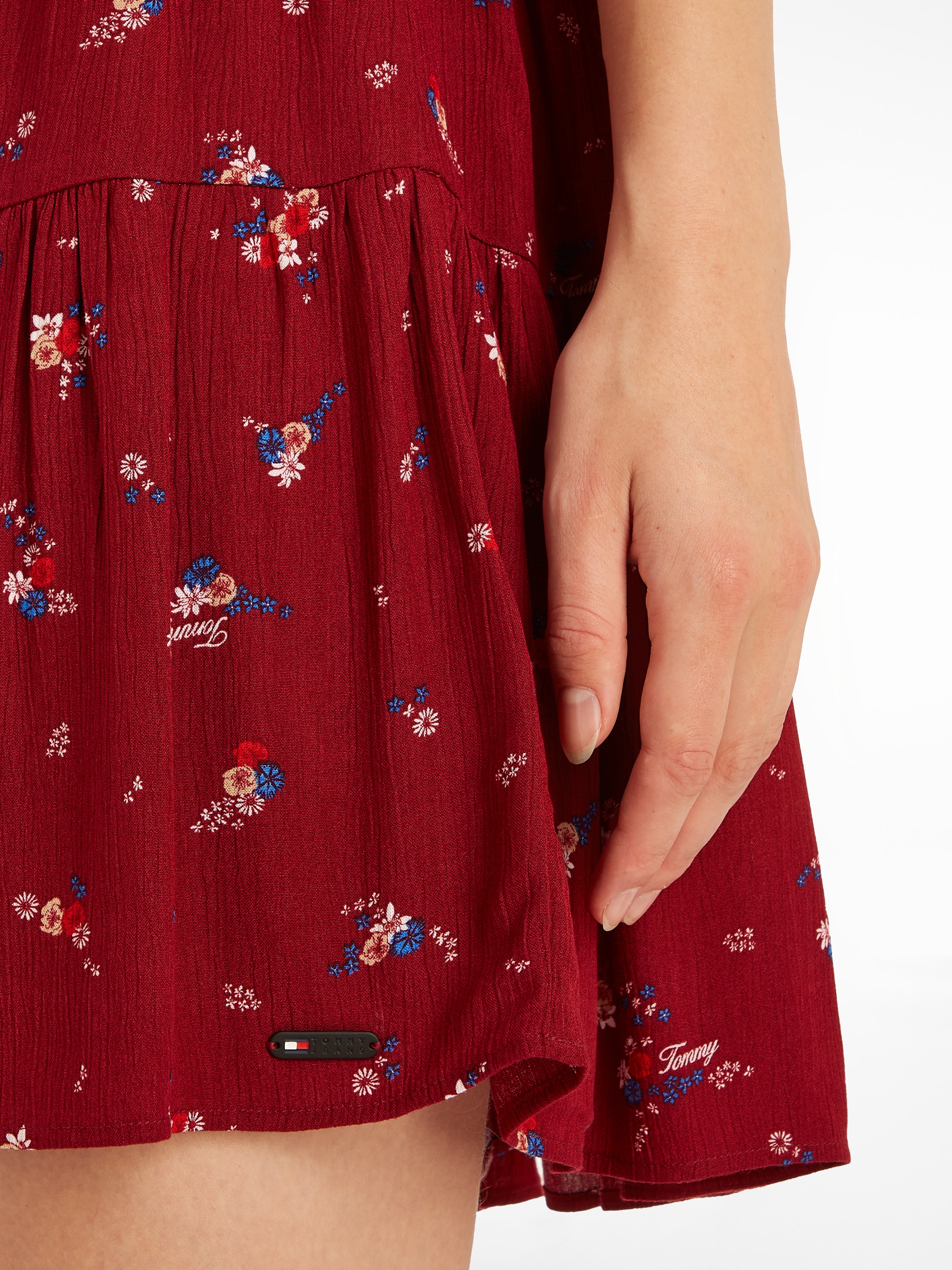 Tommy Jeans Blusenkleid »TJW FLORAL TIERED ALINE DRESS«, mit Blumenprint