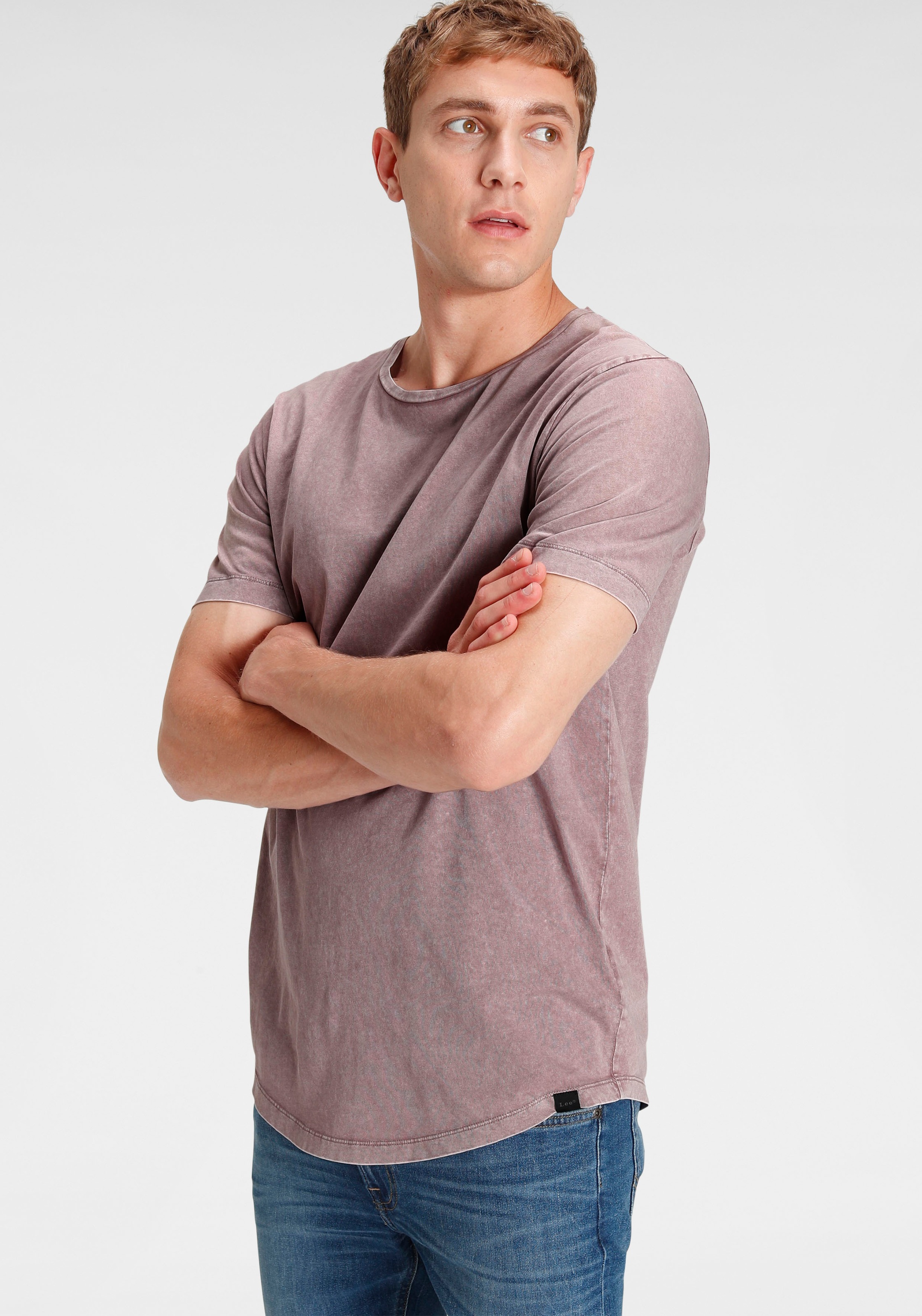 Lee® T-Shirt »Shaped Tee«