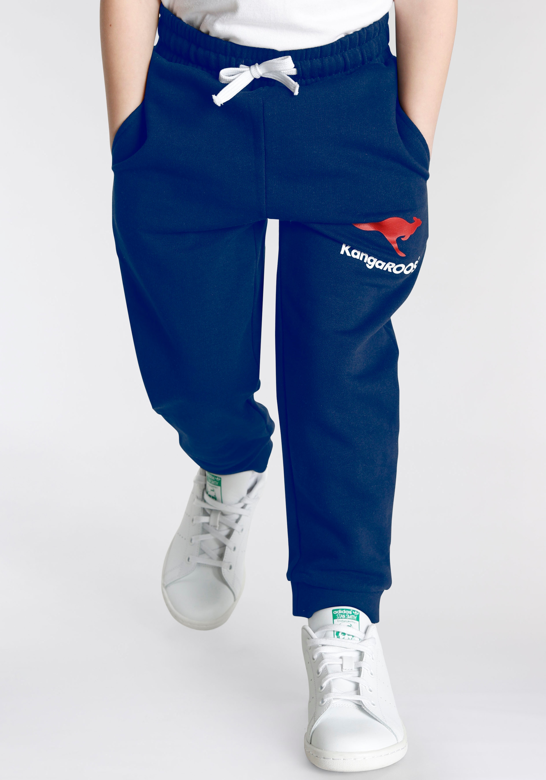 Sweathose »Jogginghose mit Logo-Print«, Basic für kleine Jungen