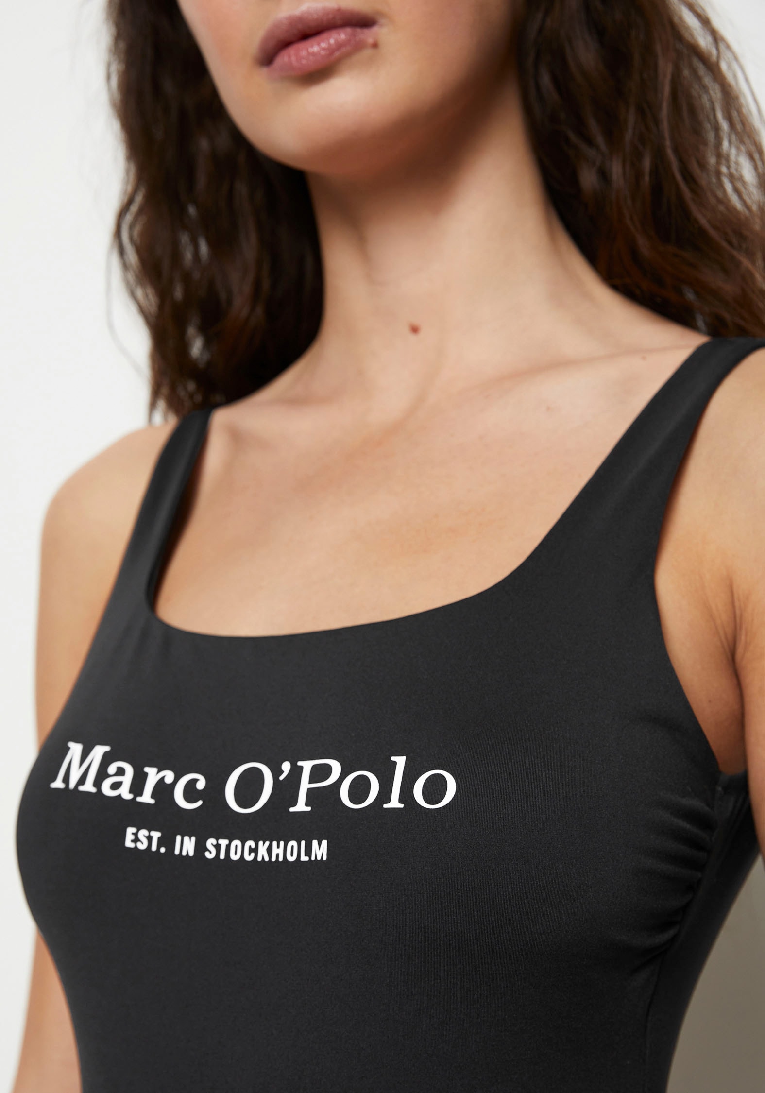 Marc O'Polo Badeanzug »Essentials«, mit Logoschriftzug vorn