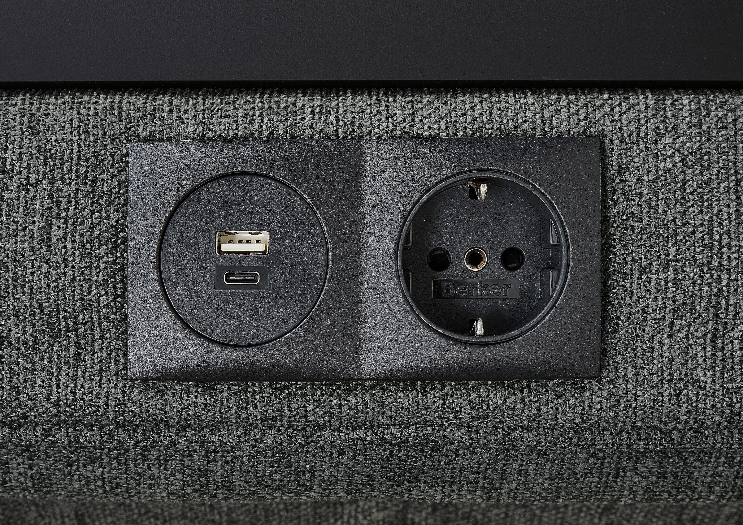 Home affaire Polstergarnitur »Turin, 2,5- & 3-Sitzer mit elektrischer Relaxfunktion« Set, 4 tlg. tlg. inkl. Tisch, USB & Steckdose, Federkern & pflegeleichtem Bezug