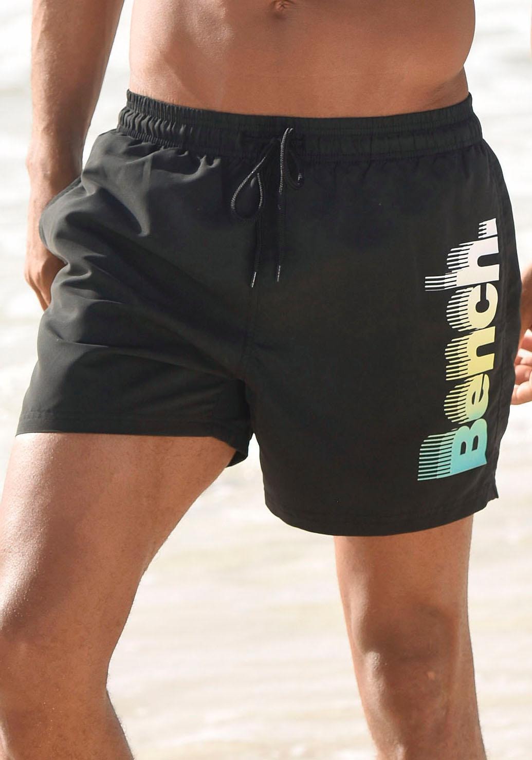 Bench. Badeshorts, mit großem Logo-Aufdruck