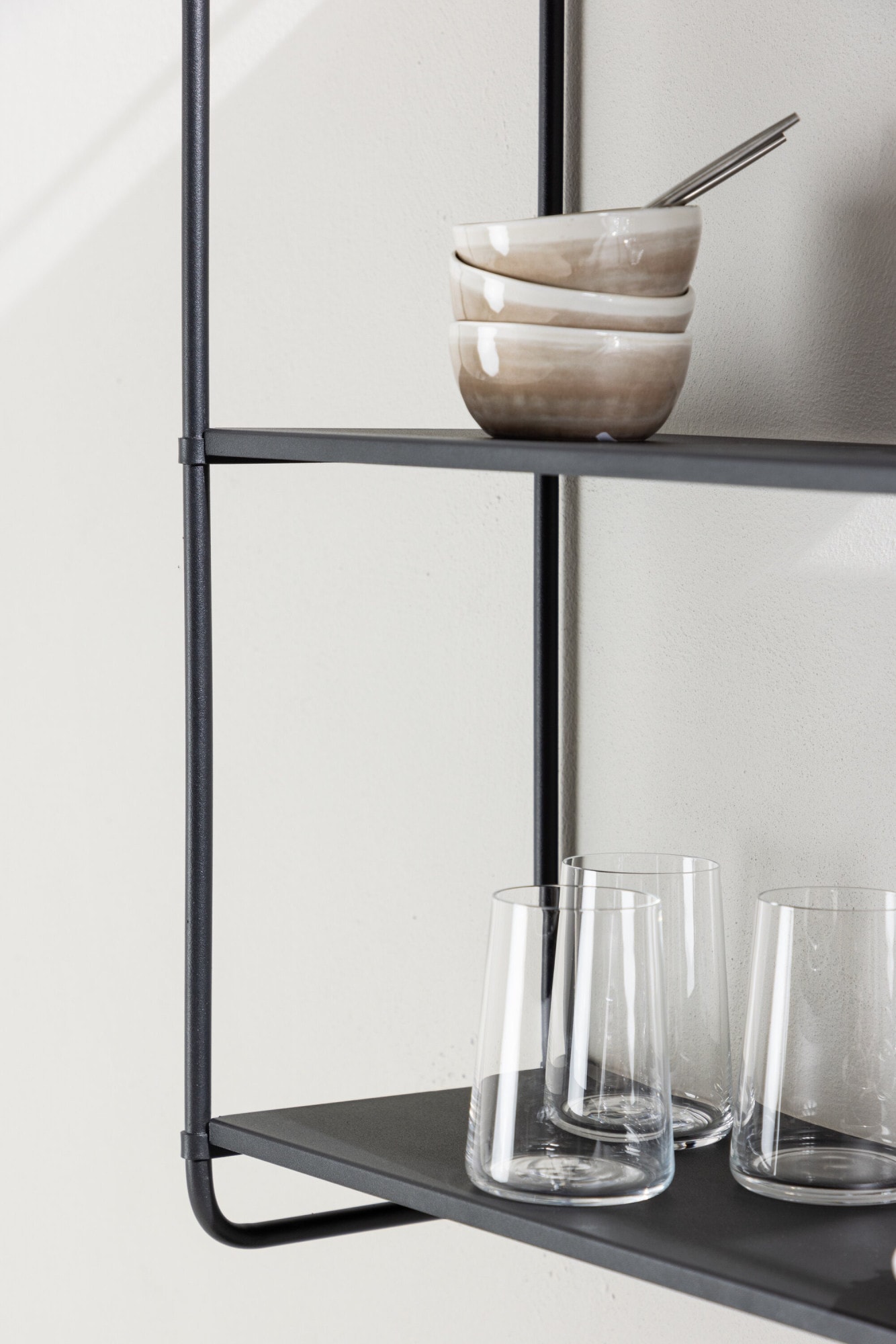Venture Home Regal »Lyon, kompaktes Wandregal, schmal, Breite 62 cm« Hängeregal, Pulverbeschichtung, kompakt, anspruchsvoll, vielseitig