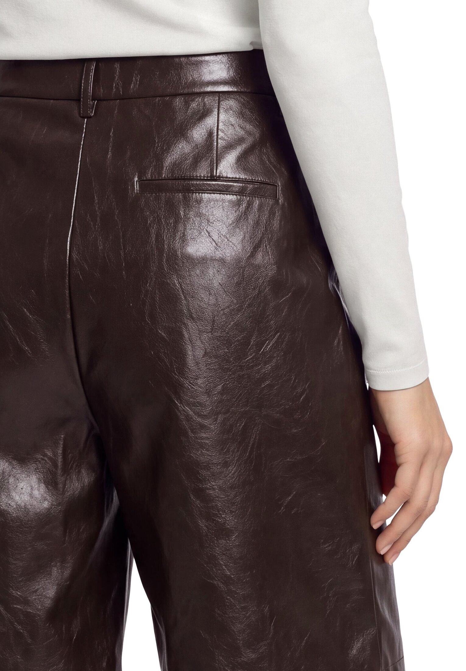 Cartoon Shorts »Kunstleder-Shorts mit Taschen«