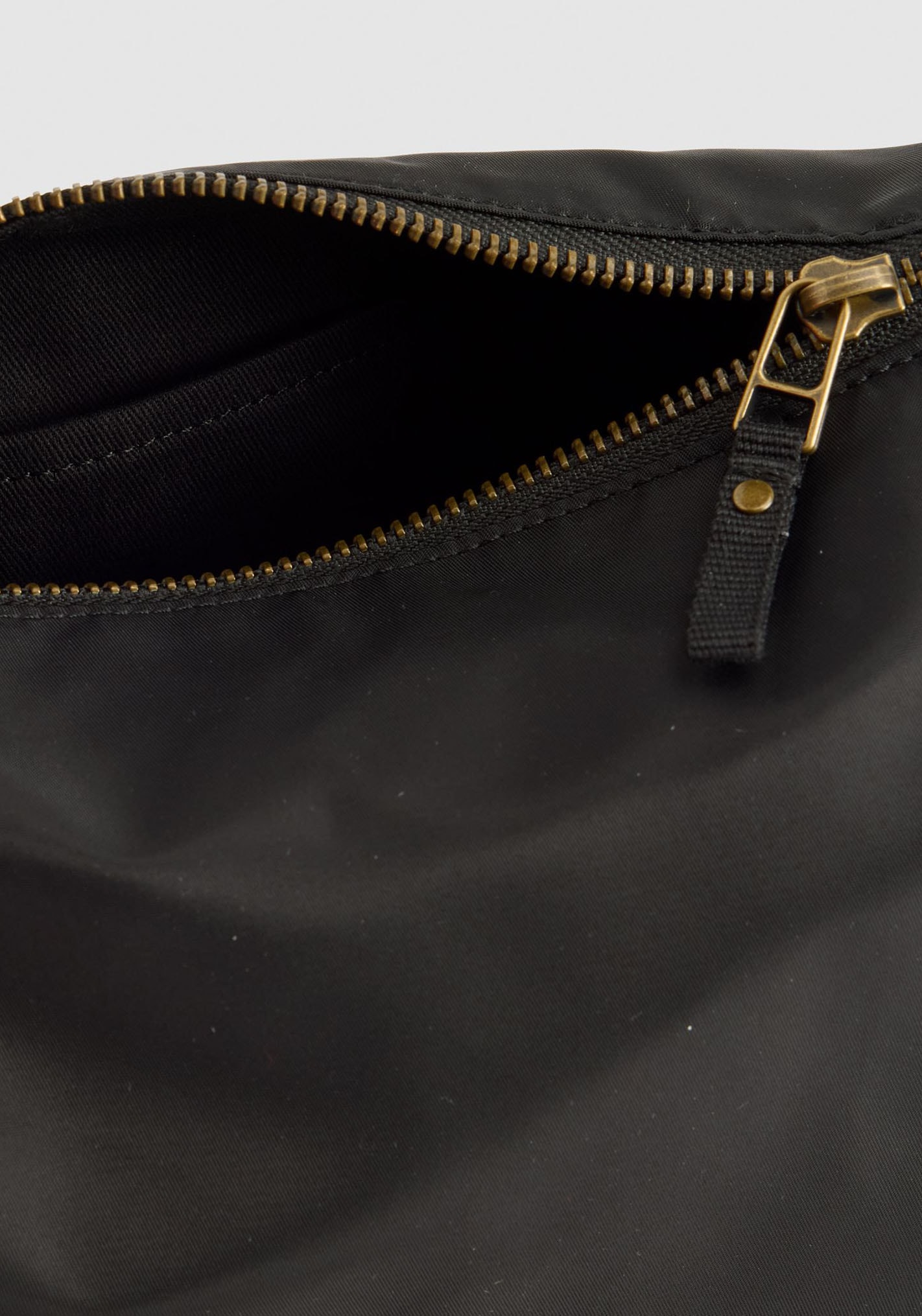 Levi's® Umhängetasche mit Print