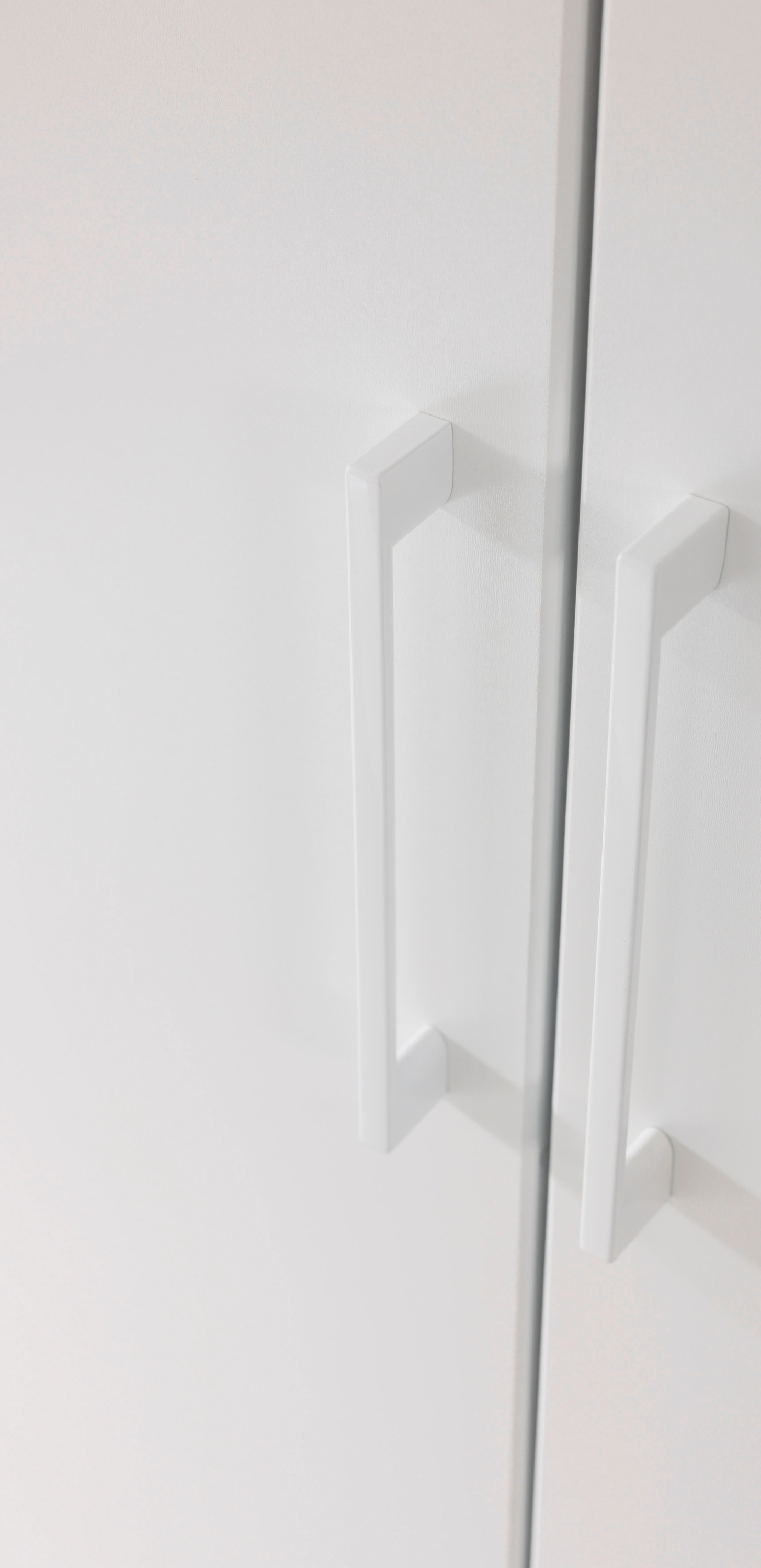 INOSIGN BY RAUCH Kleiderschrank »CHALLENGER«, Drehtürenschrank mit  geräumigen Schubladen MADE IN GERMANY