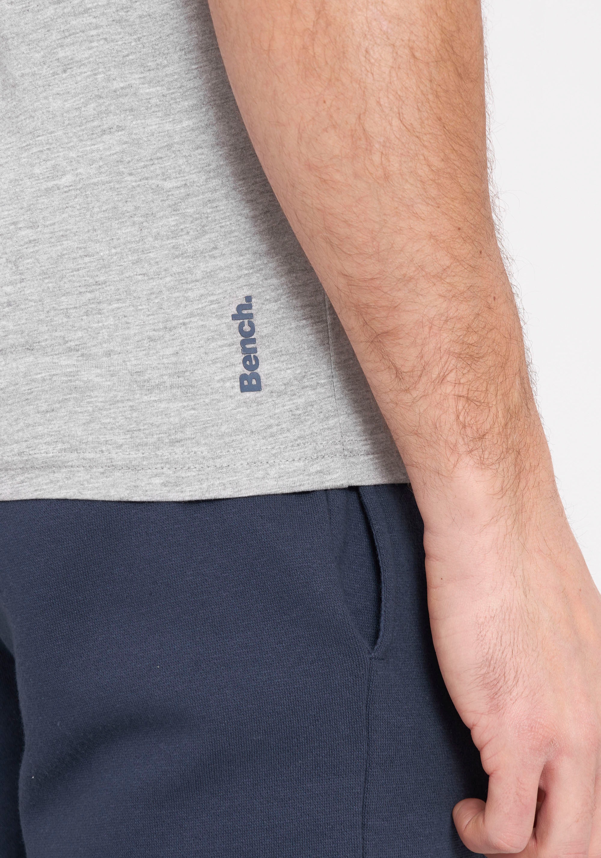 Bench. T-Shirt »LEANDRO«