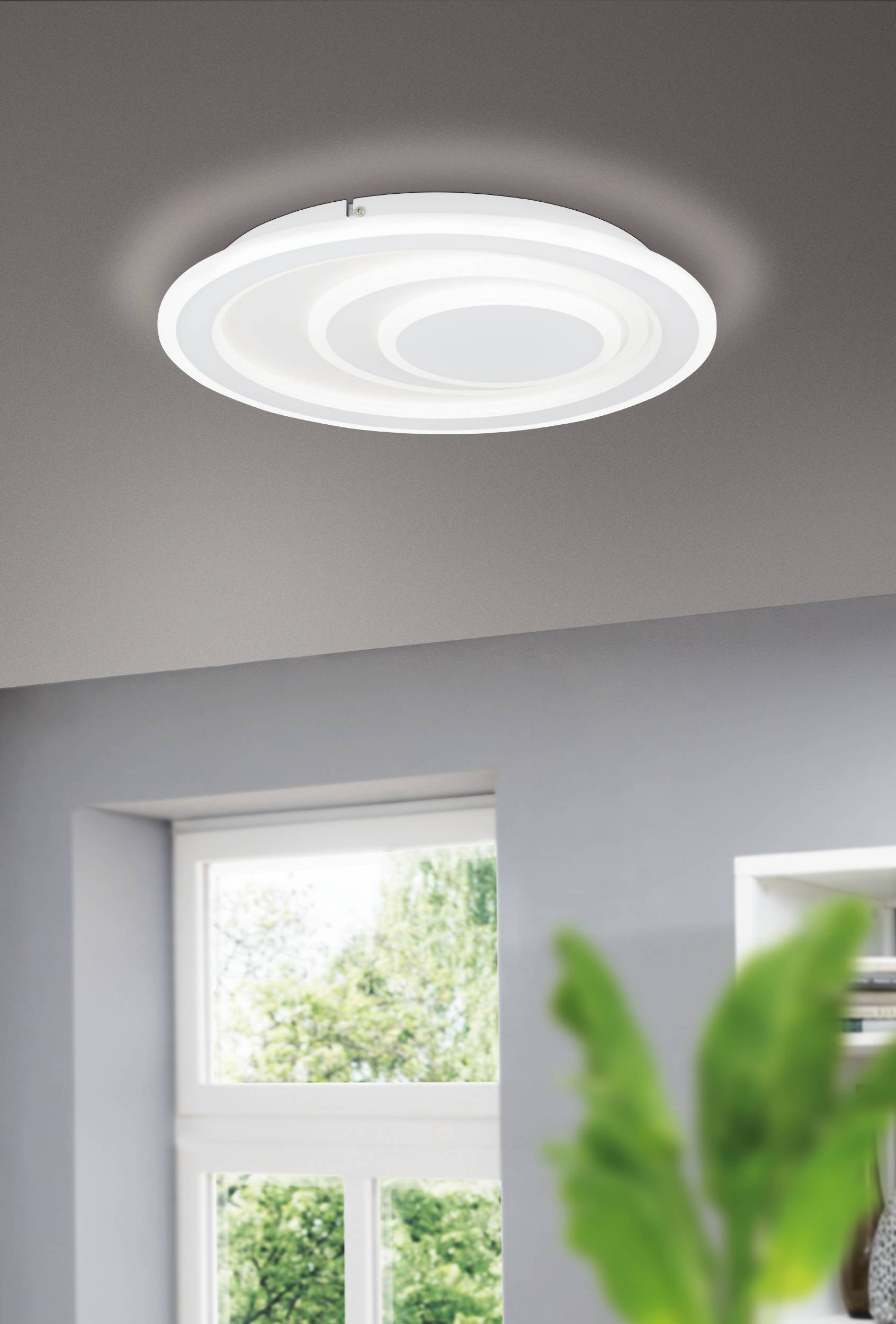 EGLO Deckenleuchte »Palagiano Deckenlampe, Deckenbeleuchtung, Kunststoff, Metall, Lampe« LED-Modul 1 Stk. Neutralweiß Wand-/Deckenleuchte - H5 x Ø38 cm - weiß - 14,7W inkl.