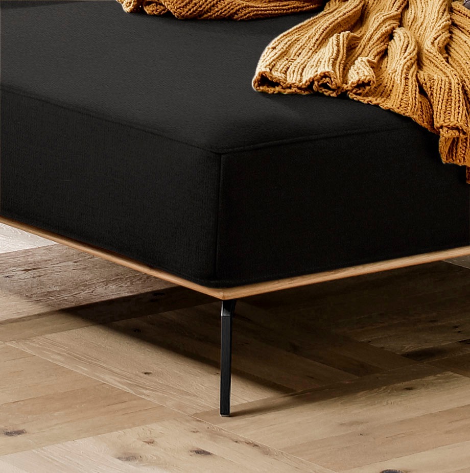 W.SCHILLIG Ecksofa »run, Designsofa mit tollem Sitzkomfort, bequem, L-Form«, mit Holzsockel, Füße in Schwarz pulverbeschichtet, Breite 319 cm