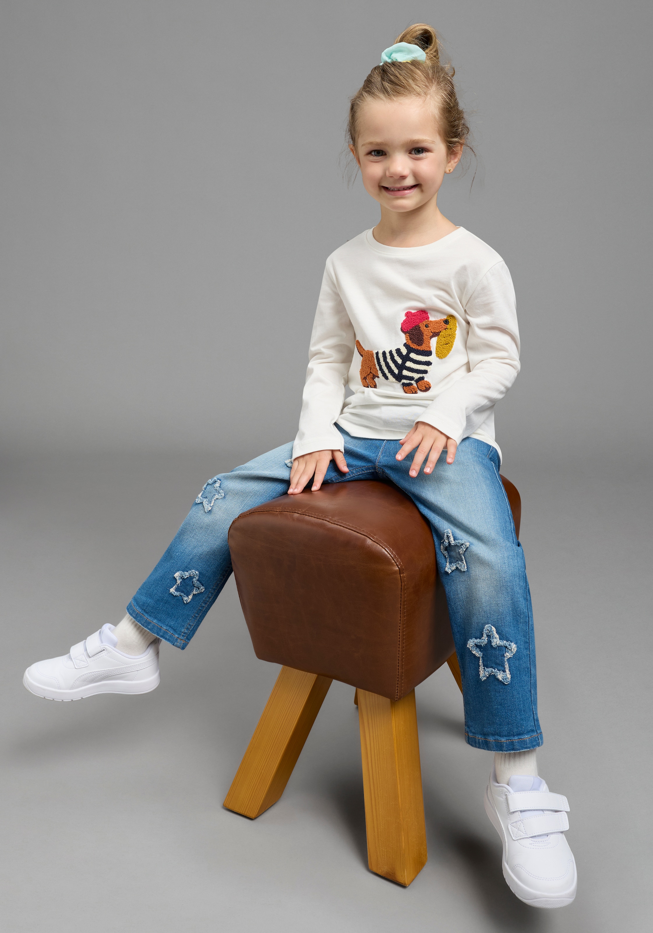 KIDSWORLD Langarmshirt »Shirt mit Frottee-Applikation: DACKEL« Shirt für Dackel-Fans, Basic-Stil, mit modischer Frottee-Applikation
