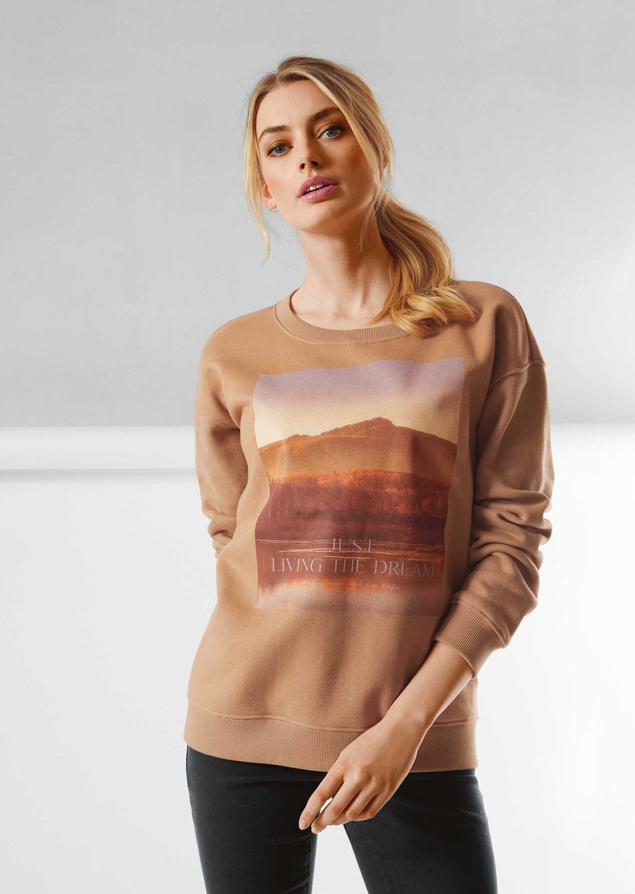 MADELEINE Langarmshirt »Sweatshirt Sweatshirt mit Landschafts-Print«