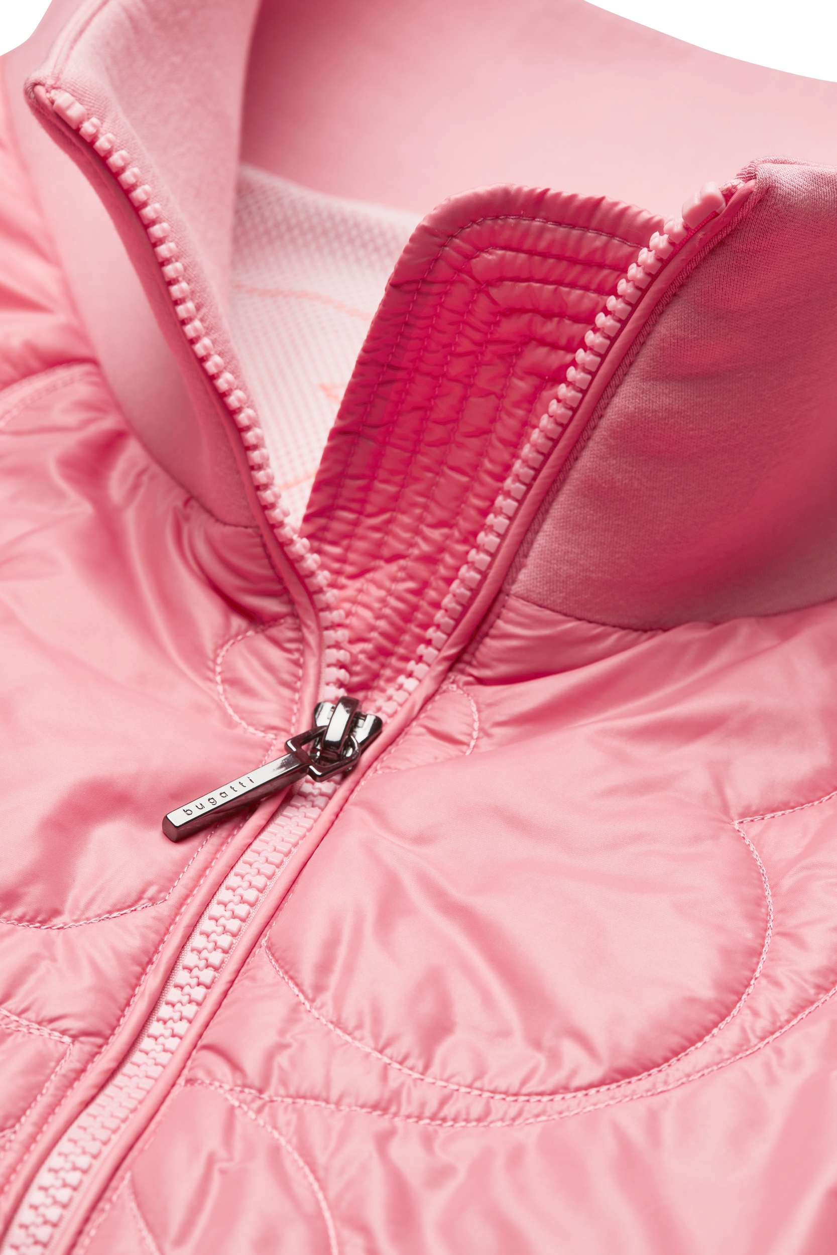 bugatti Blouson, ohne Kapuze, aus hochwertiger Füllfaser