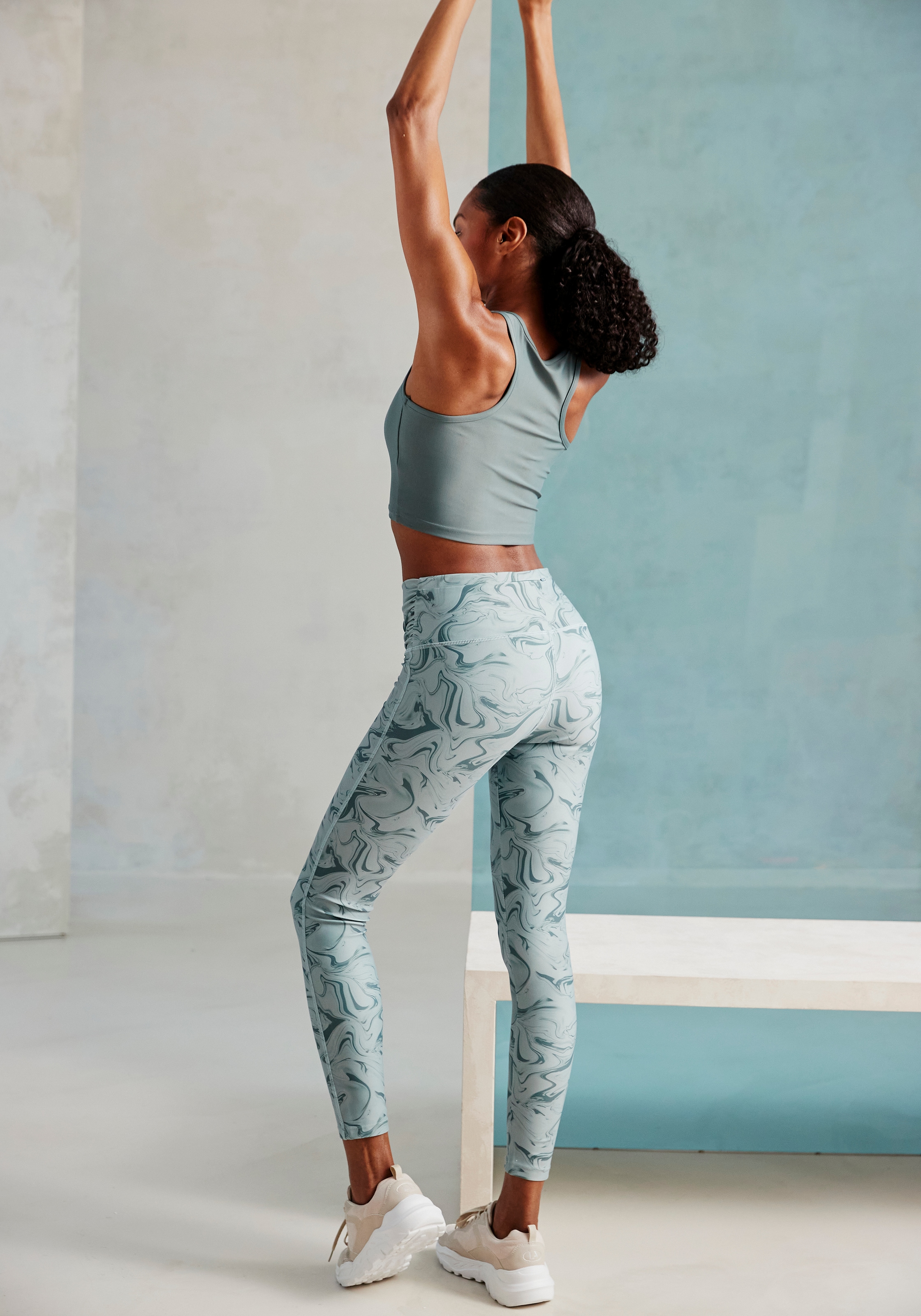 LASCANA ACTIVE Funktionsleggings, Sportleggings im Allover-Druck