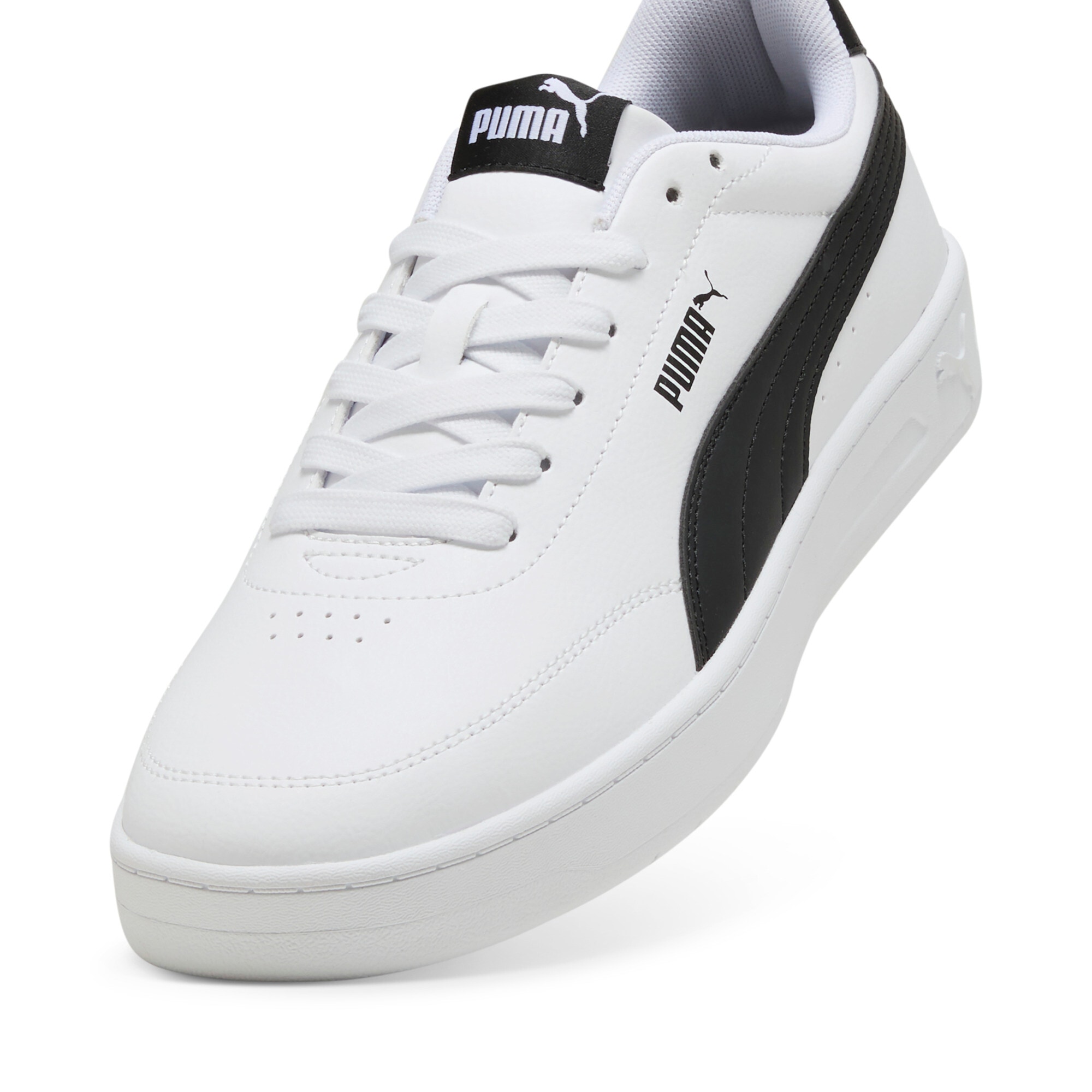 PUMA Sneaker »COURT CLASSIC CLEAN«  mit SoftFoam+ Innensohle, Obermaterial aus Synthetik