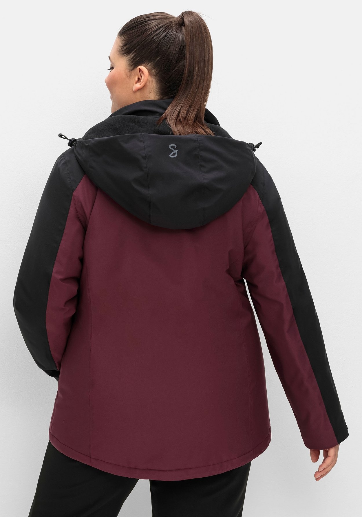 Sheego Outdoorjacke »Funktionsjacke atmungsaktiv, wasser- und winddicht«