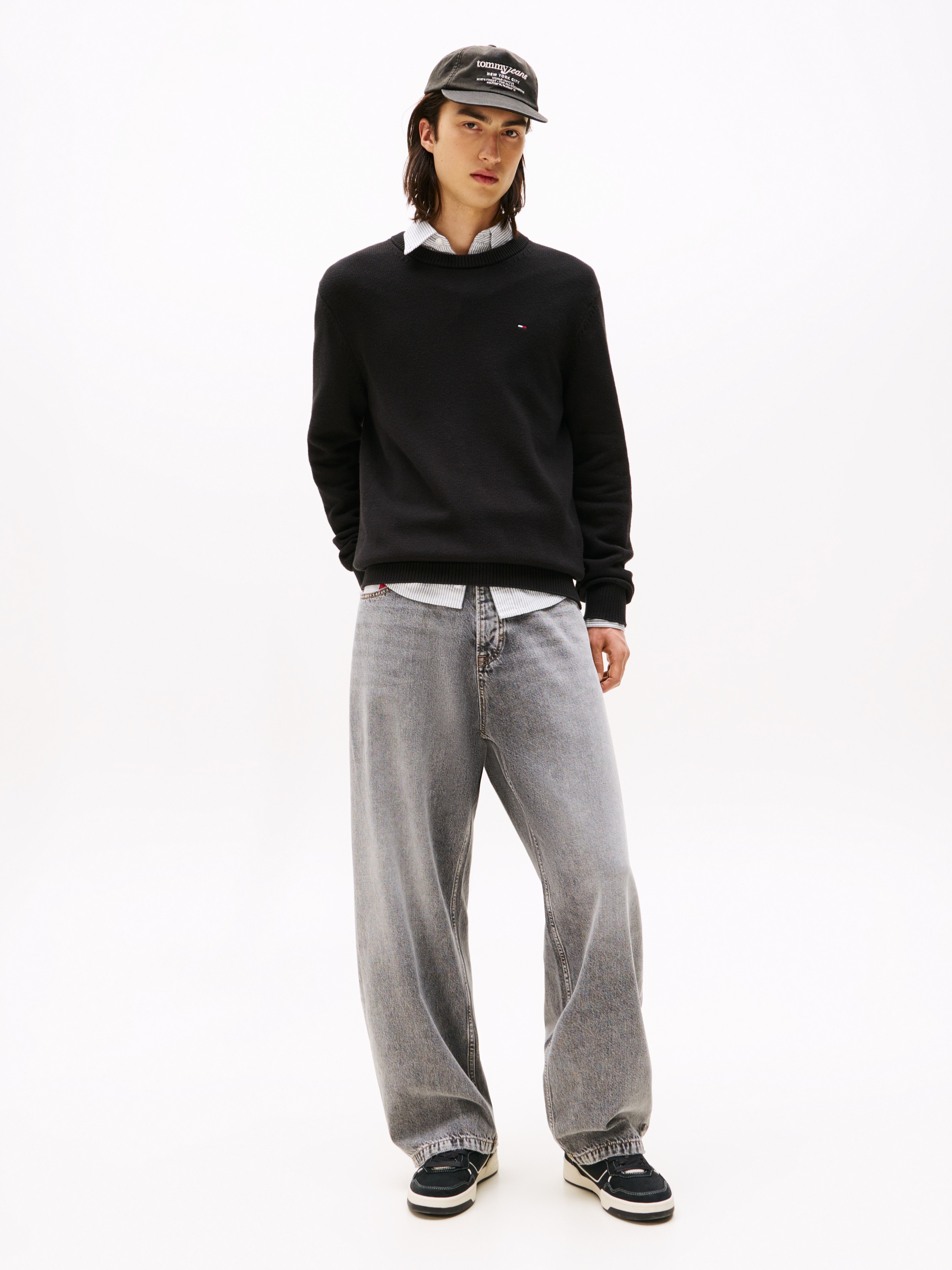 Tommy Jeans Rundhalspullover Slim fit mit Rundhalsausschnitt