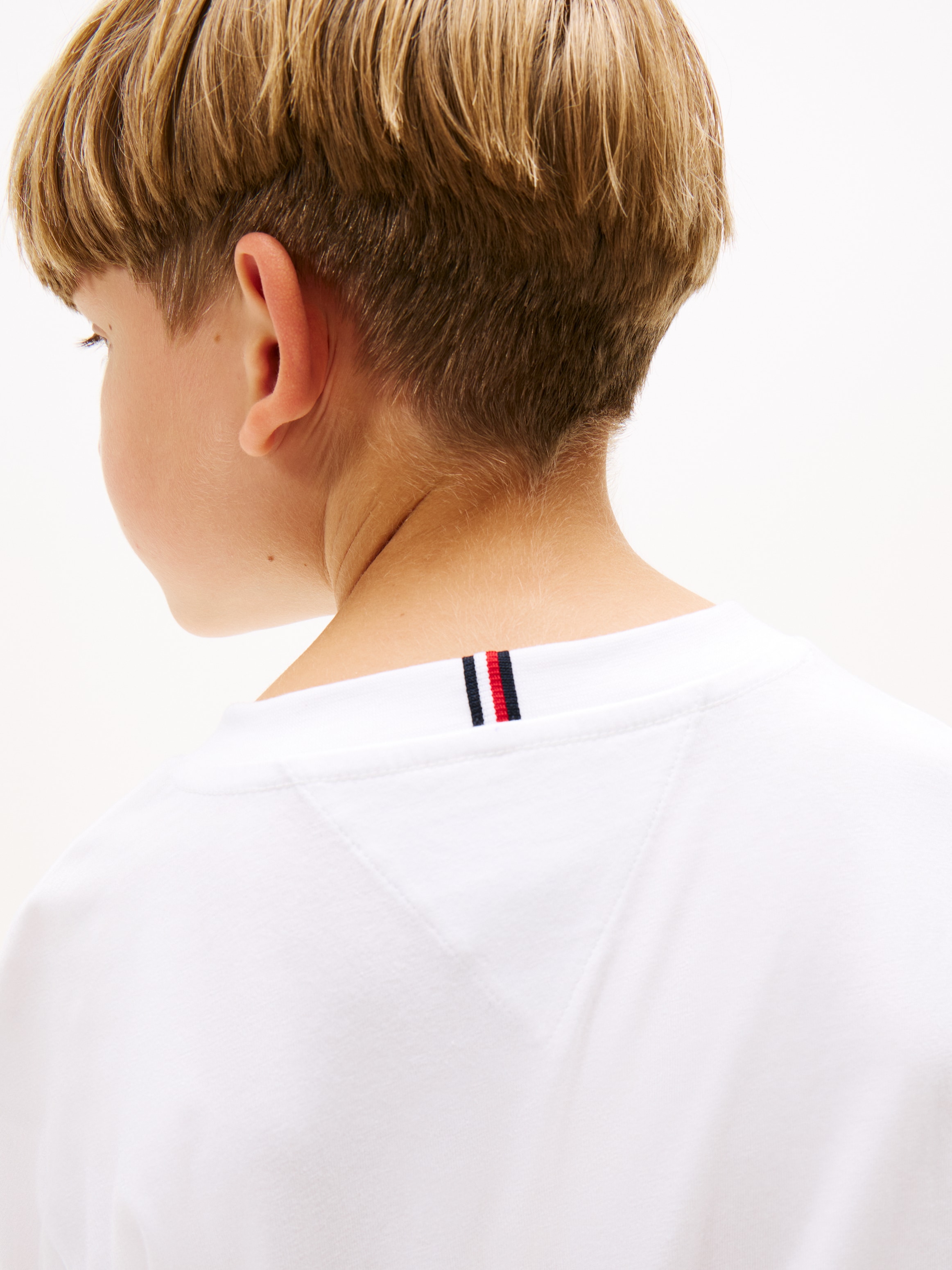 Tommy Hilfiger Langarmshirt »ESSENTIAL T-SHIRT LS« für Kinder bis 16 Jahre, Markenlogo