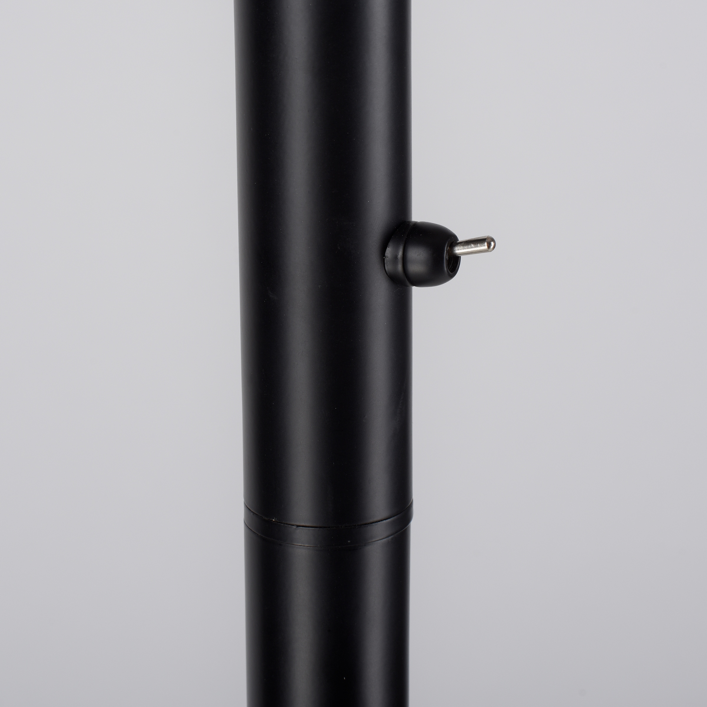 andas Stehlampe »Nymölla«, 6 flammig-flammig, mit großen amberfarbigen  Glaskörpern, schwarz lackiert Oberfläche online kaufen | mit 3 Jahren XXL  Garantie
