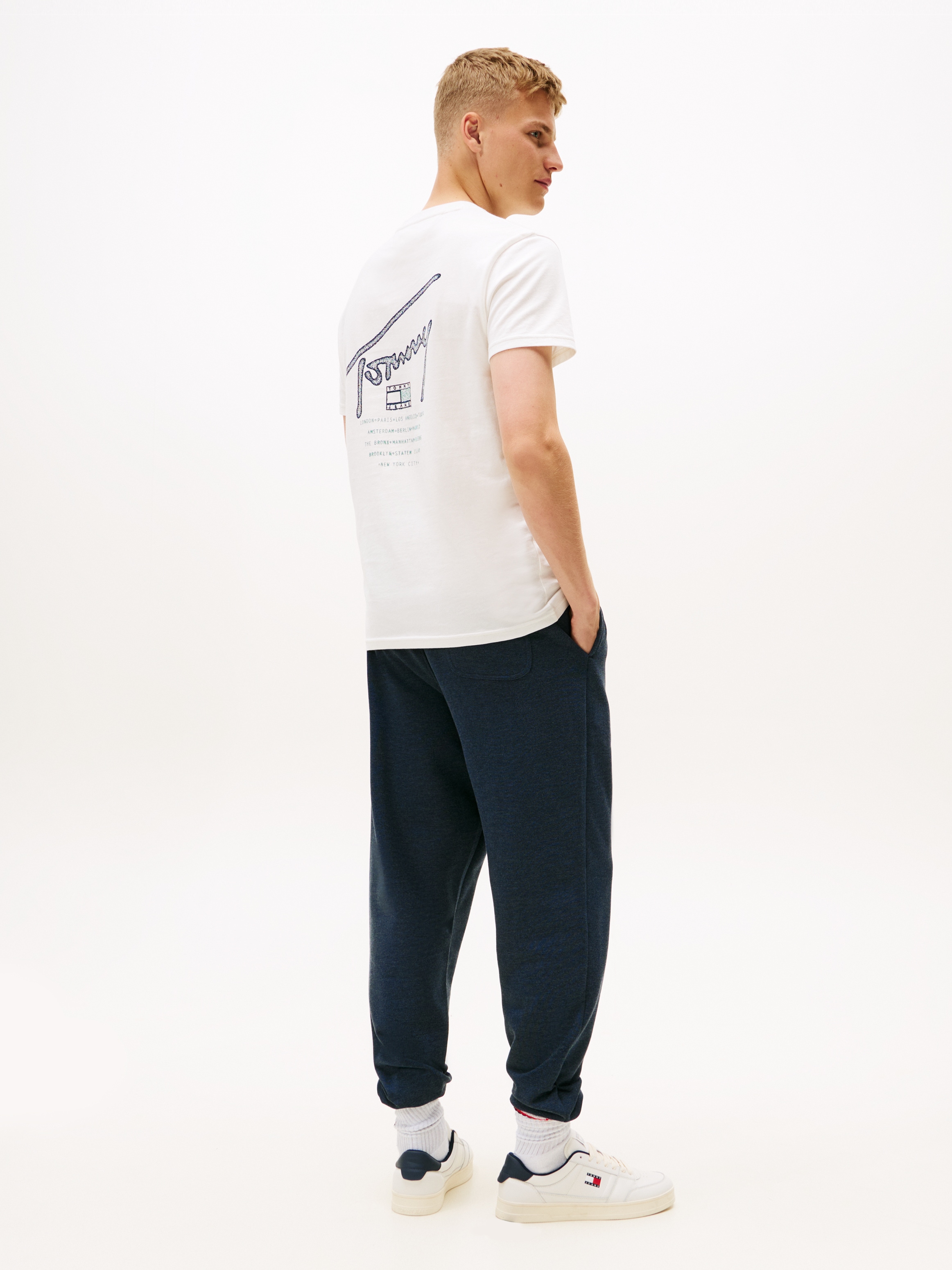 Tommy Jeans T-Shirt »TJM SIGN BACKPRINT« mit Rückenprint, regular fit, Rundhals