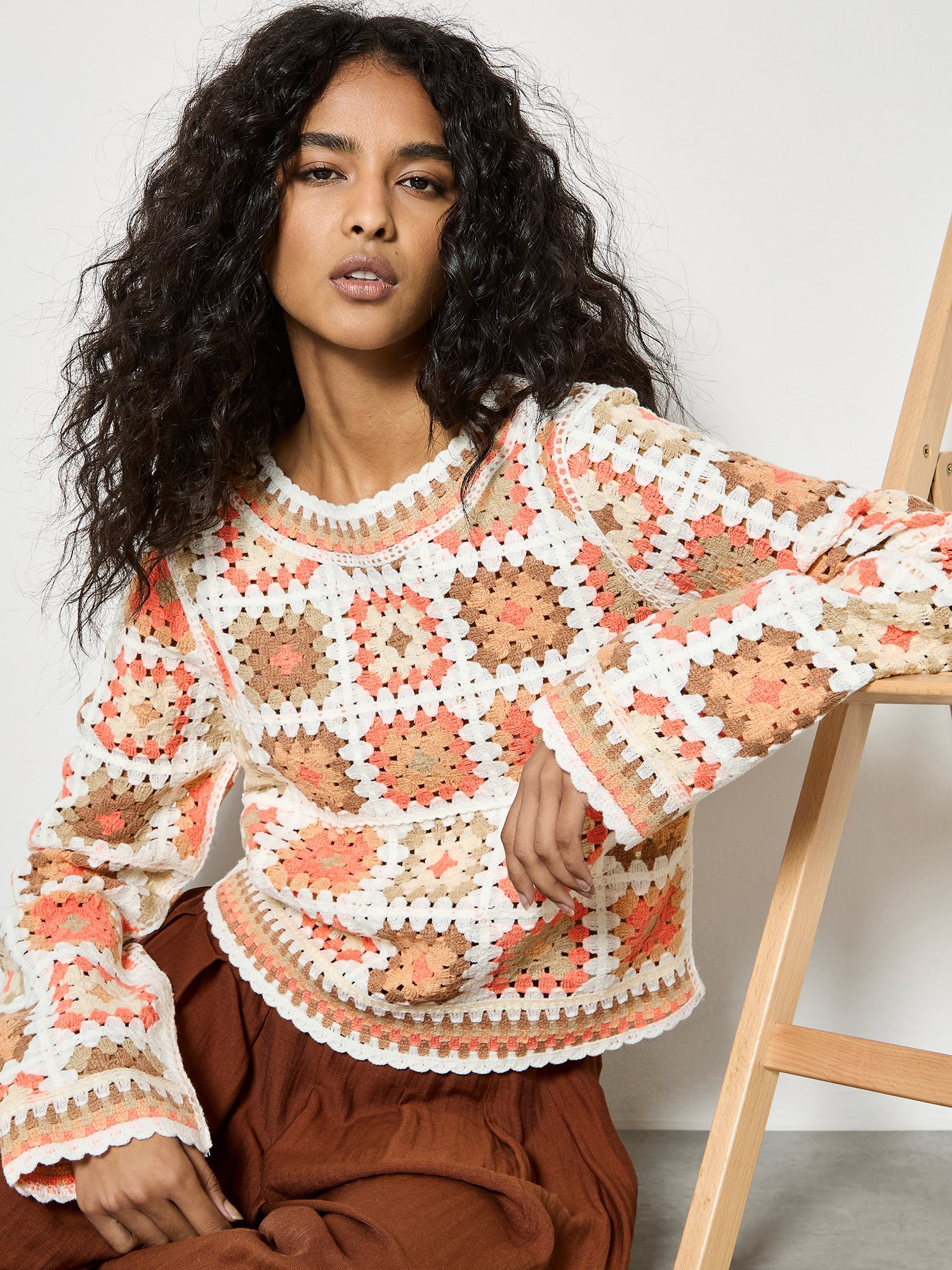 Apricot Strickpullover »ohne Verschluss« mit Häkelquadraten
