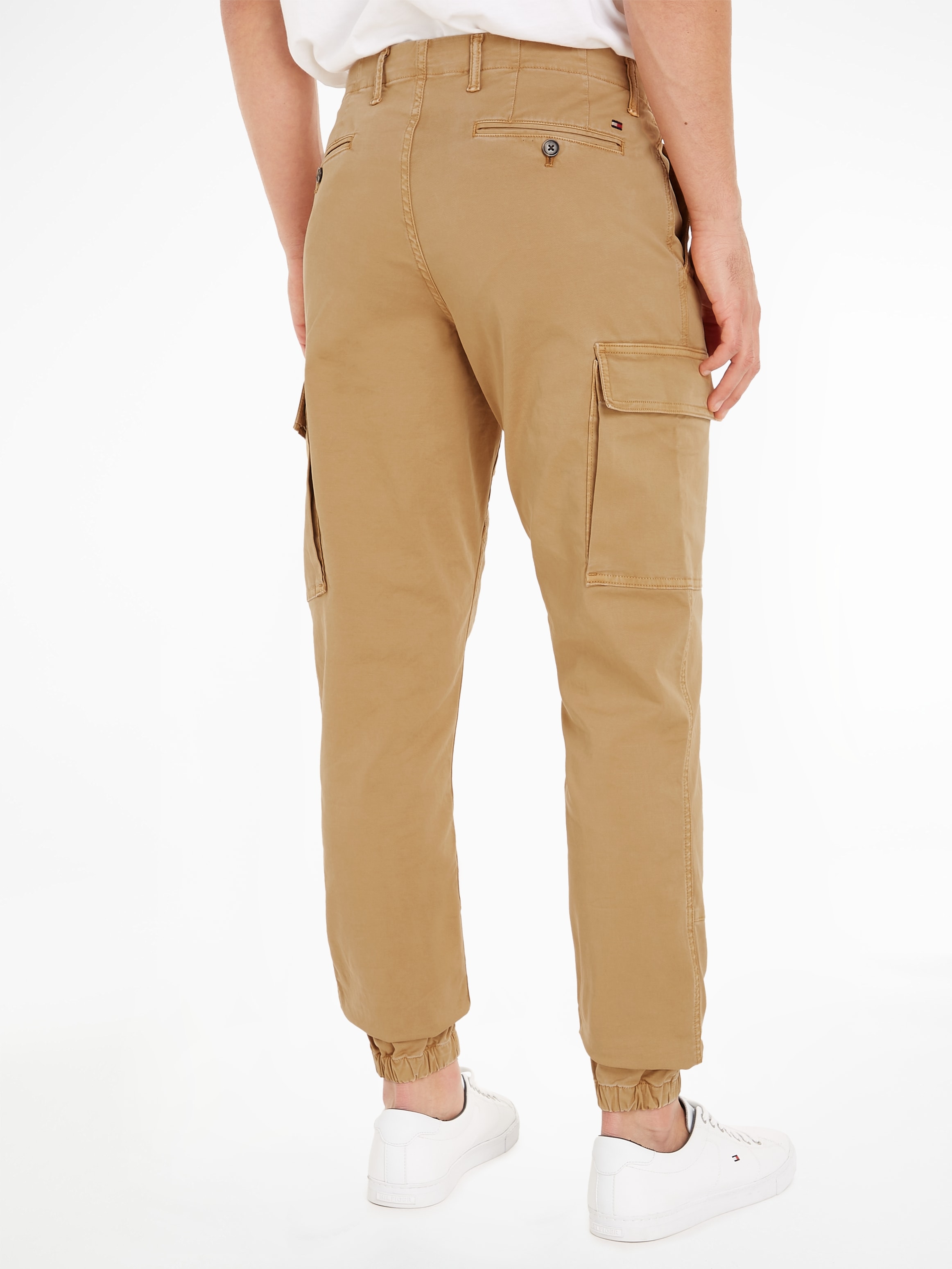 Tommy Hilfiger Cargohose »CHELSEA CARGO GABARDINE GMD«, mit aufgesetzten Taschen