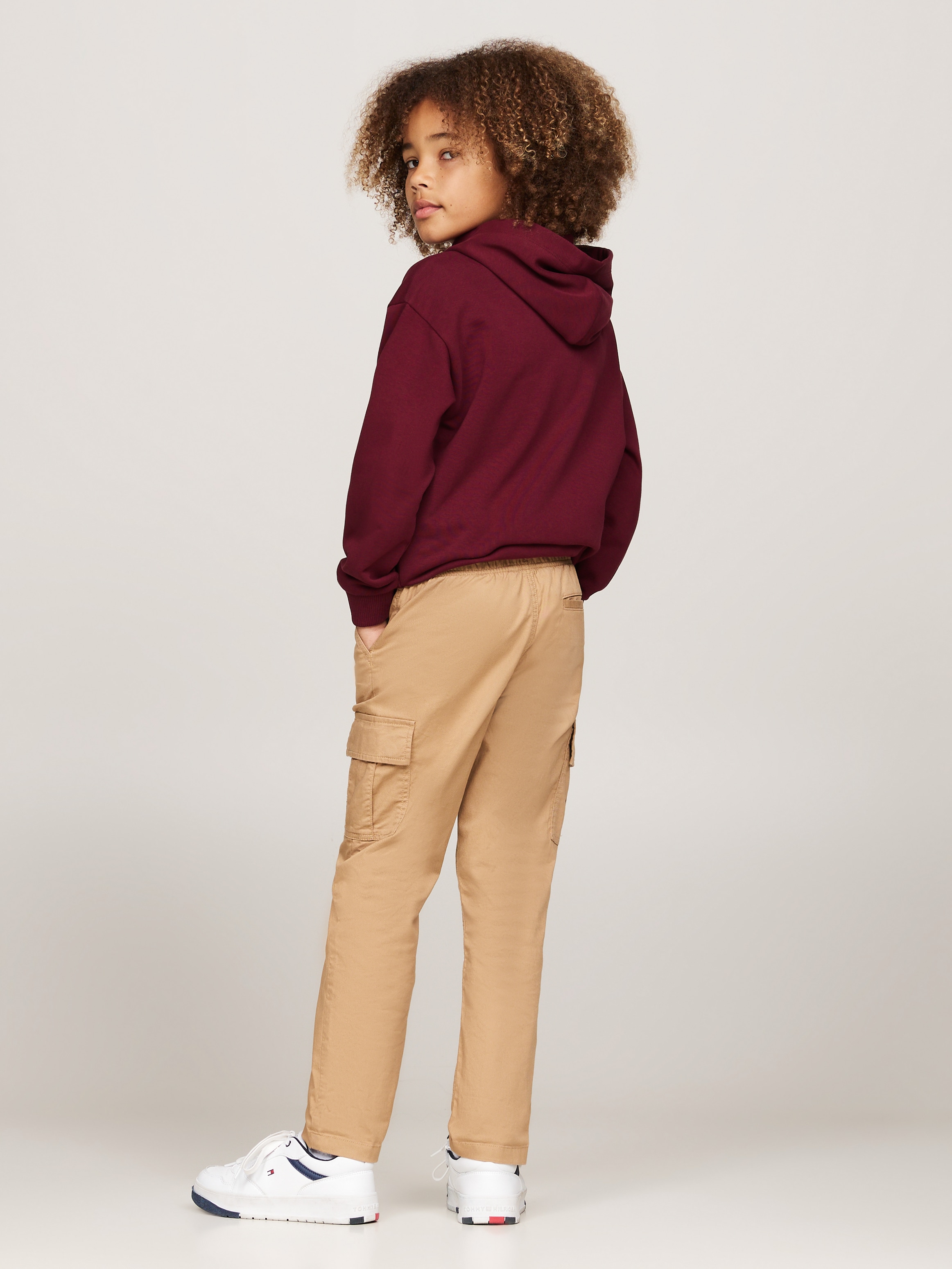 Tommy Hilfiger Cargohose »CARGO PULL ON COTTON PANTS«, mit Logo-Badge, im Cargo-Stil