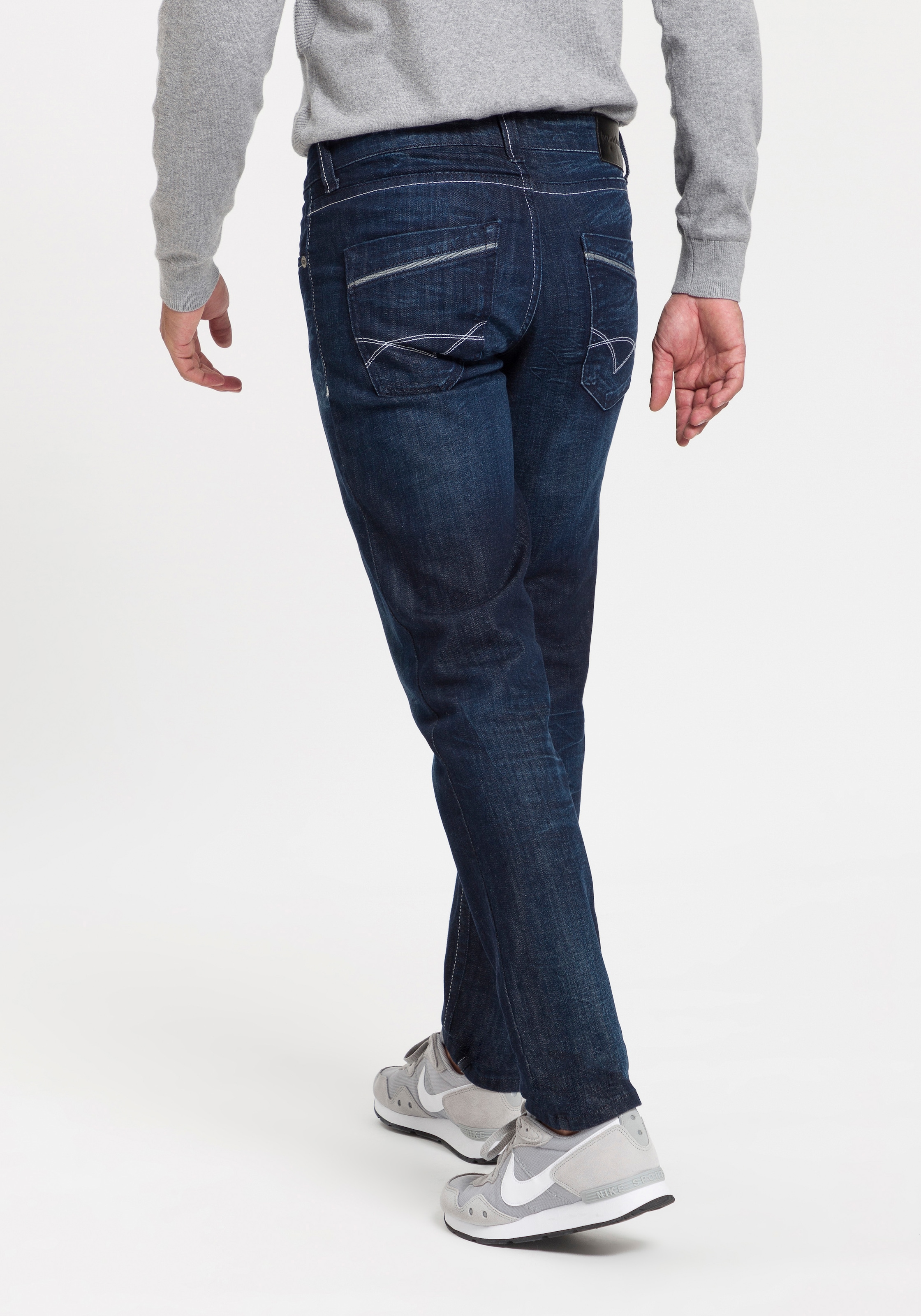 Bruno Banani Straight-Jeans »Dylan«, gerade Beinform, Used-Waschung, niedrige Leibhöhe