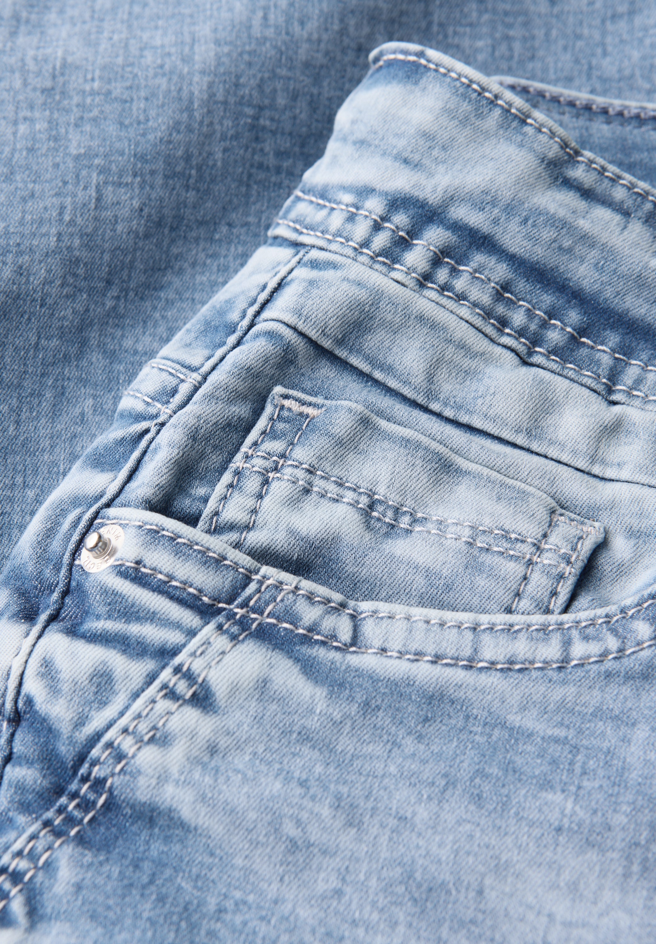 Cecil 5-Pocket-Jeans »Style Scarlett«, mit Turn-Up Detail