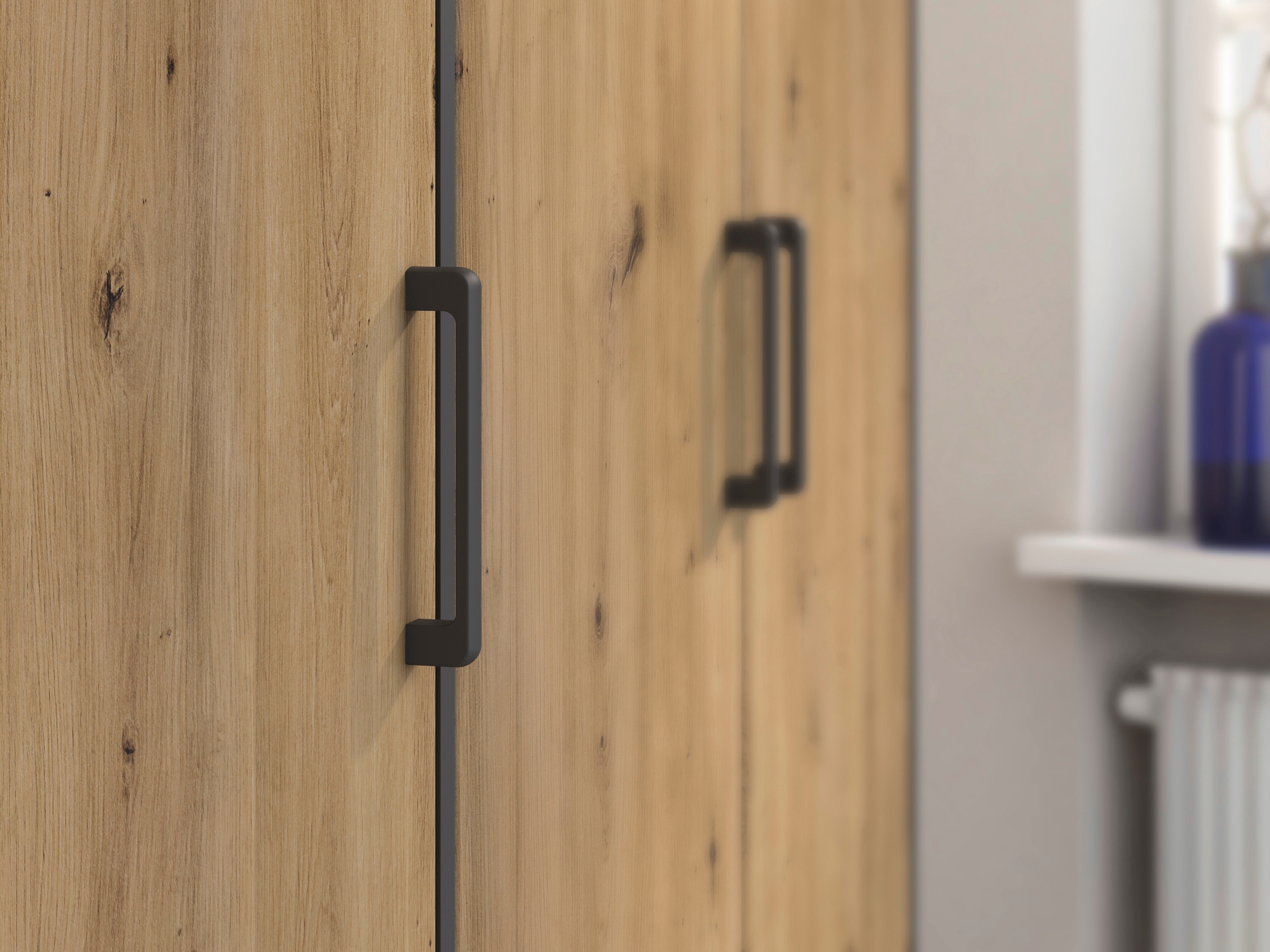 rauch Kleiderschrank »VOYAGER Otto´s Choice Garderobe Wäscheschrank TOPSELLER Schlafzimmer«, (in 3 verschiedenen Ausstattungen BASIC/CLASSIC/PREMIUM), Schrank mit modernen Griffen in viel Stauraum MADE IN GERMANY
