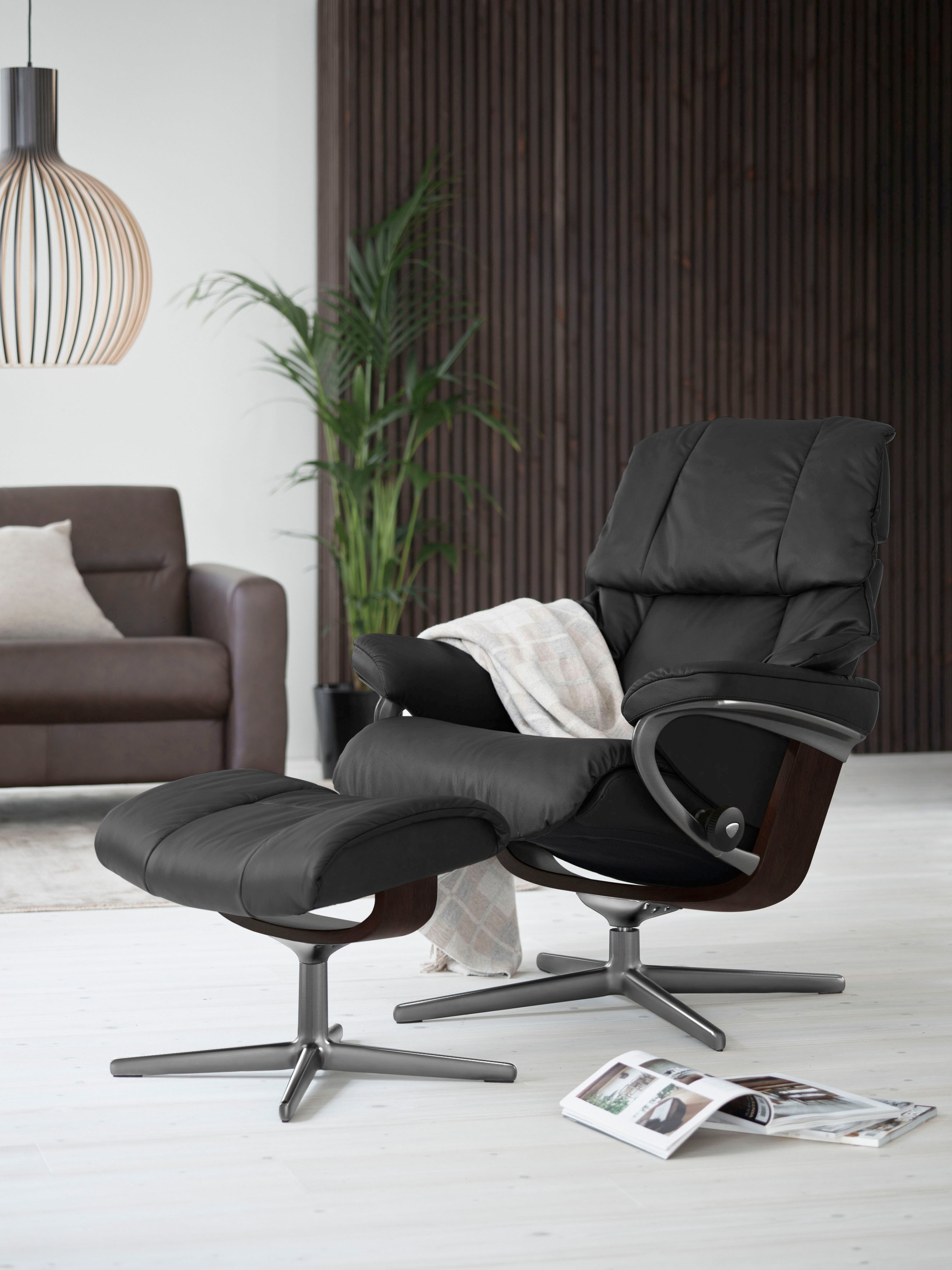 Stressless® Relaxsessel »Reno« Set, Relaxsessel mit Hocker,  mit Hocker, mit Cross Base, Größe S, M & L, Holzakzent Braun
