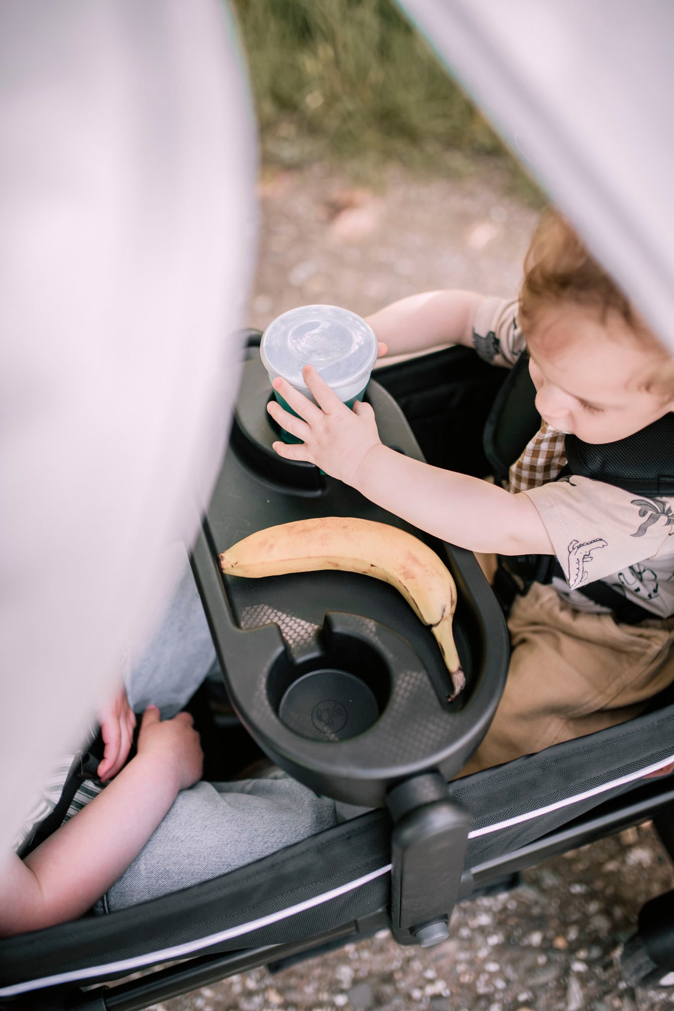 BabyGo Bollerwagen »Cozy Rider«, (Set, 7 tlg., inkl. 2x Sonnenschutz, Tisch, Moskito- u. Regenschutz, Flaschenhalter), klein zusammenfaltbar