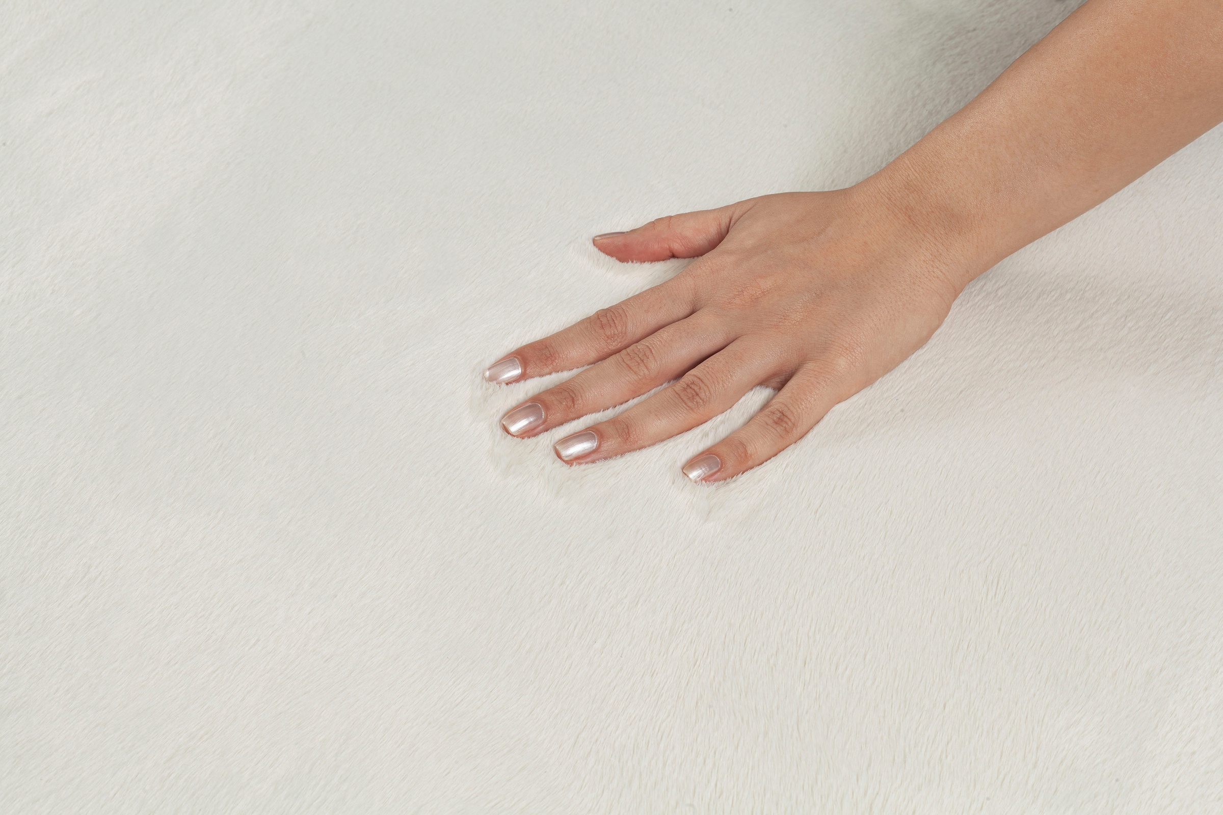 merinos Teppich »Focus 47« rund 11 mm Höhe Fellteppich, weich und elegant, Wohnzimmer, Schlafzimmer