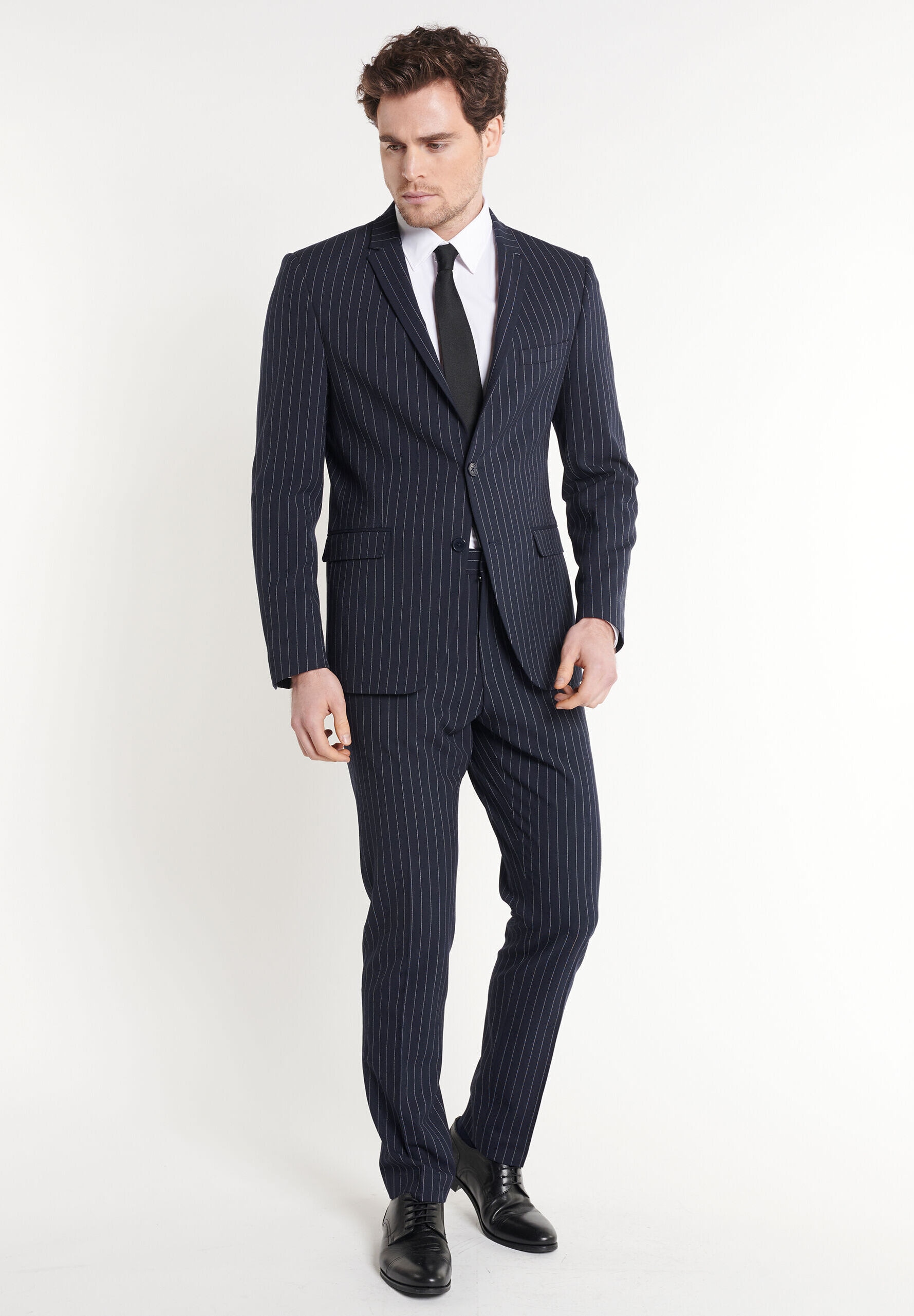 SteffenKlein Anzug »SteffenKlein Anzug« regular fit mit Nadelstreifen
