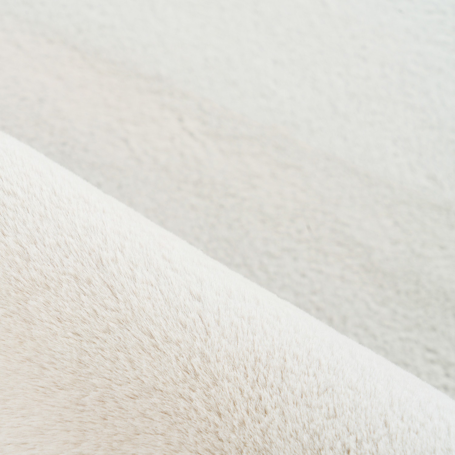 Ayyildiz Teppiche Hochflor-Teppich »POUFFY 5100«, rechteckig, 20 mm Höhe, Läufer, weicher glatter Softflor, Kaninchen Fell Haptik, waschbar