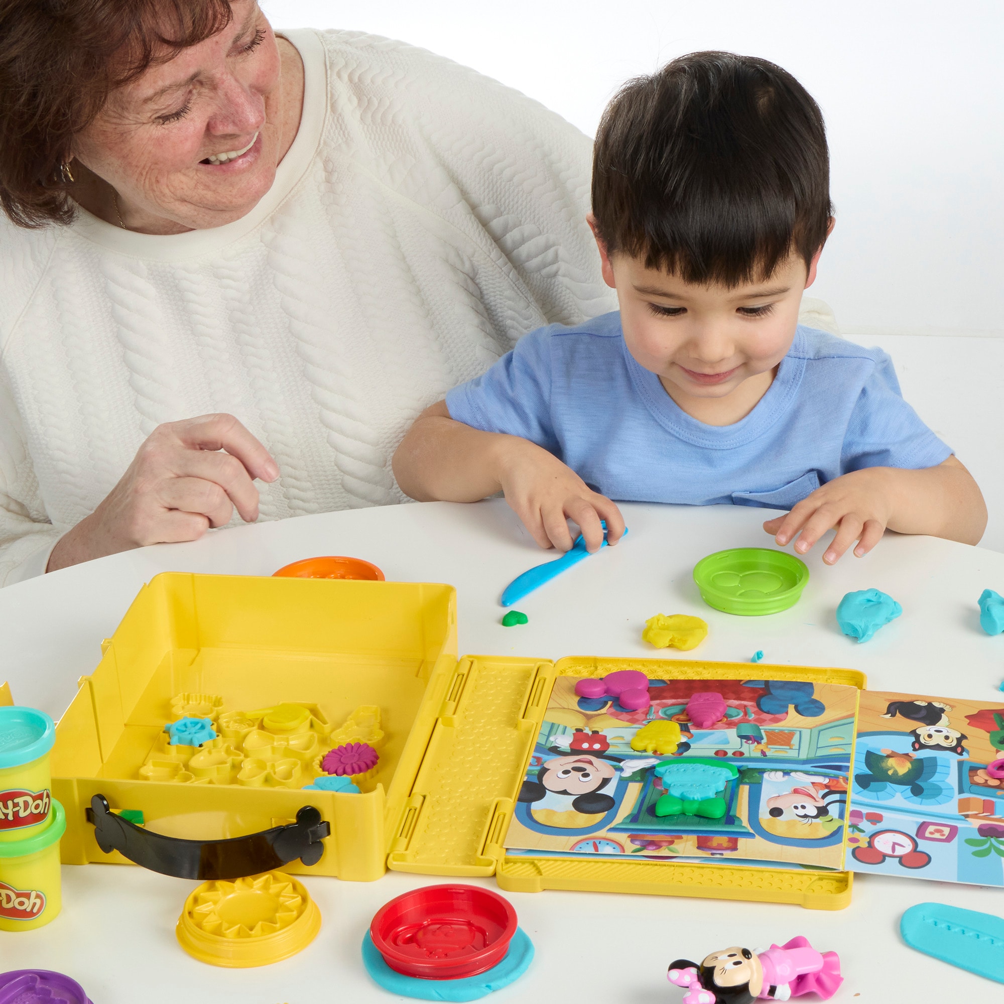 Hasbro Knetform-Set »Play-Doh Disney Junior Knet-Bilderbuch«