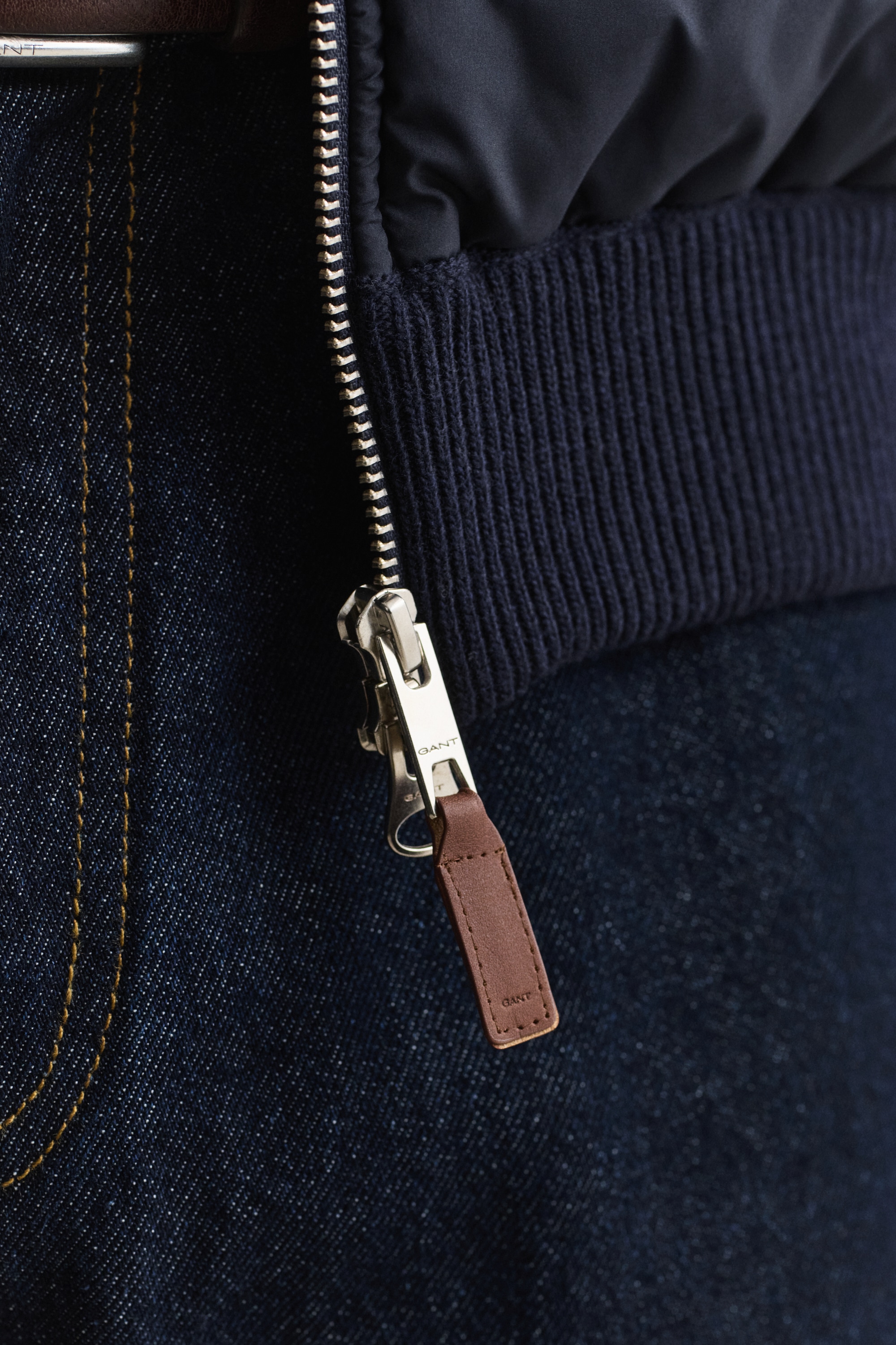 Gant Strickjacke »HYBRID ZIPPED CARDIGAN« Regular fit mit Stehkragen