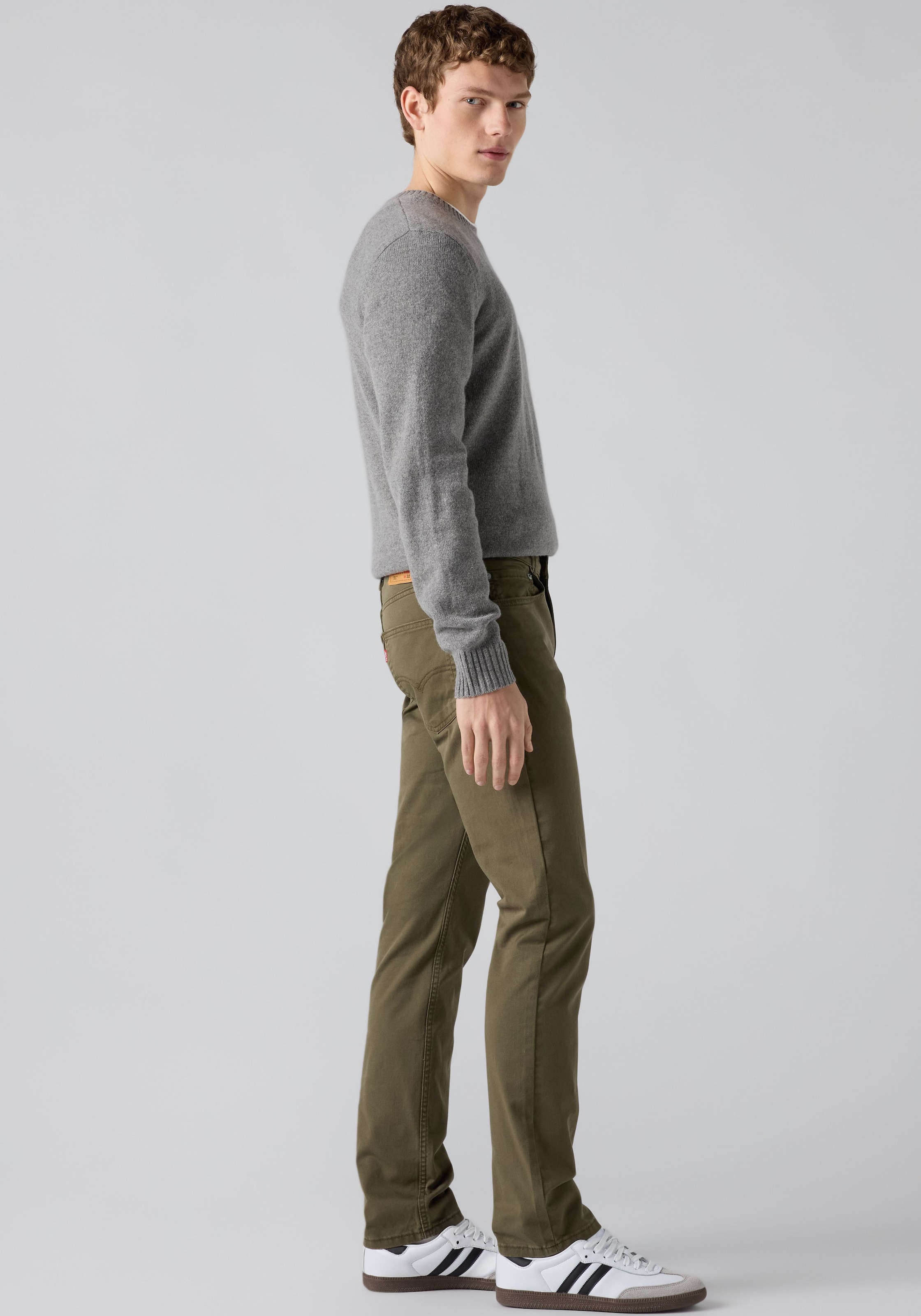 Levi's® Slim-fit-Jeans »511 SLIM« mit großem Logo-Badge